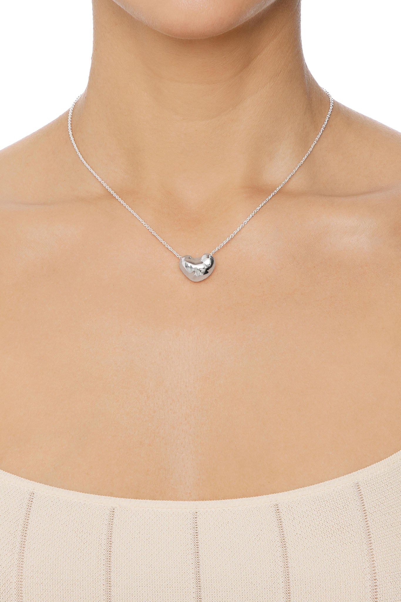 Efva Attling Little Cashew Necklace hopeinen kaulakoru