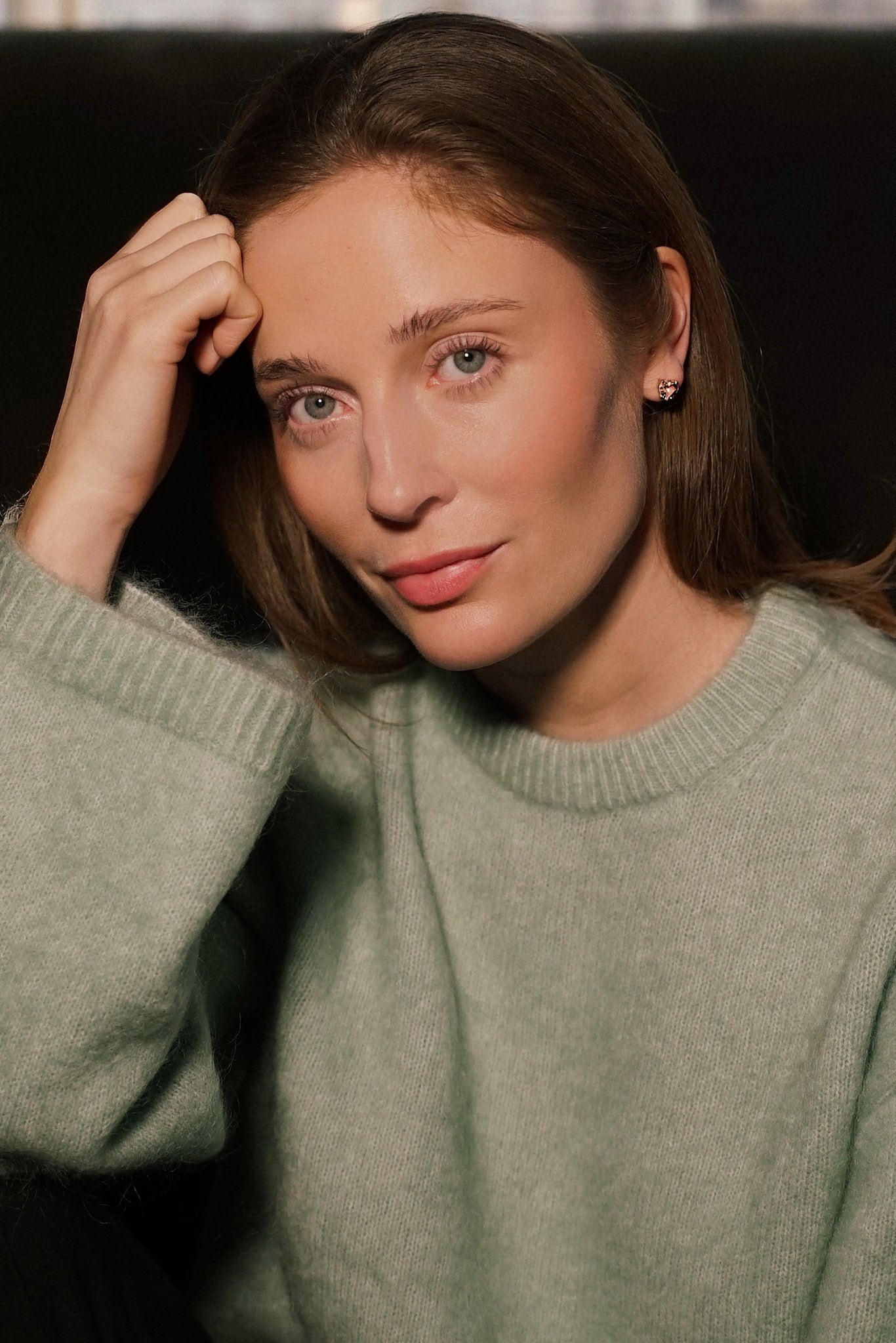 Efva Attling Lovely Heart Ear valkokultaiset korvakorut