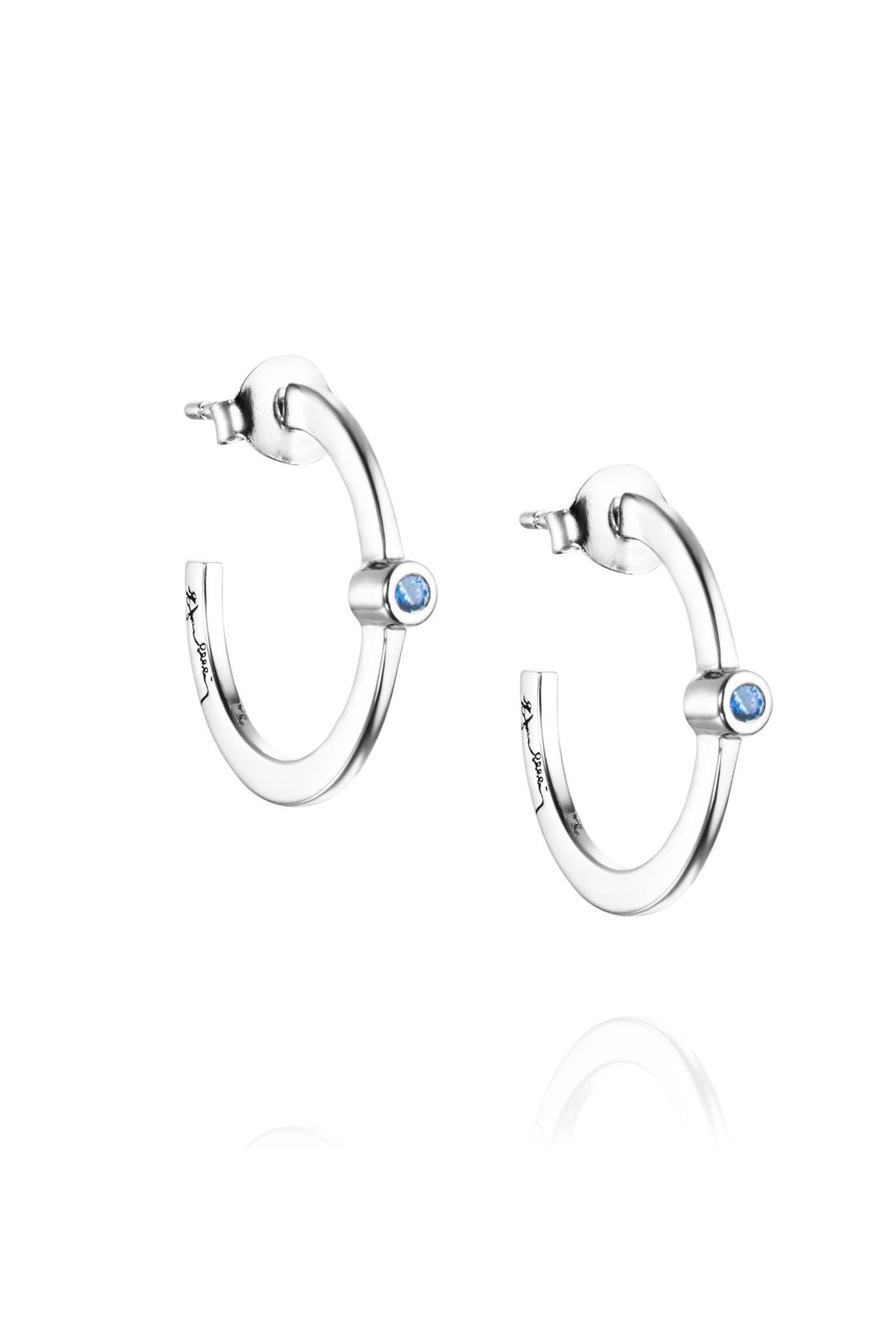 Efva Attling Micro Blink Hoops, Blue Topaz hopeiset korvakorut