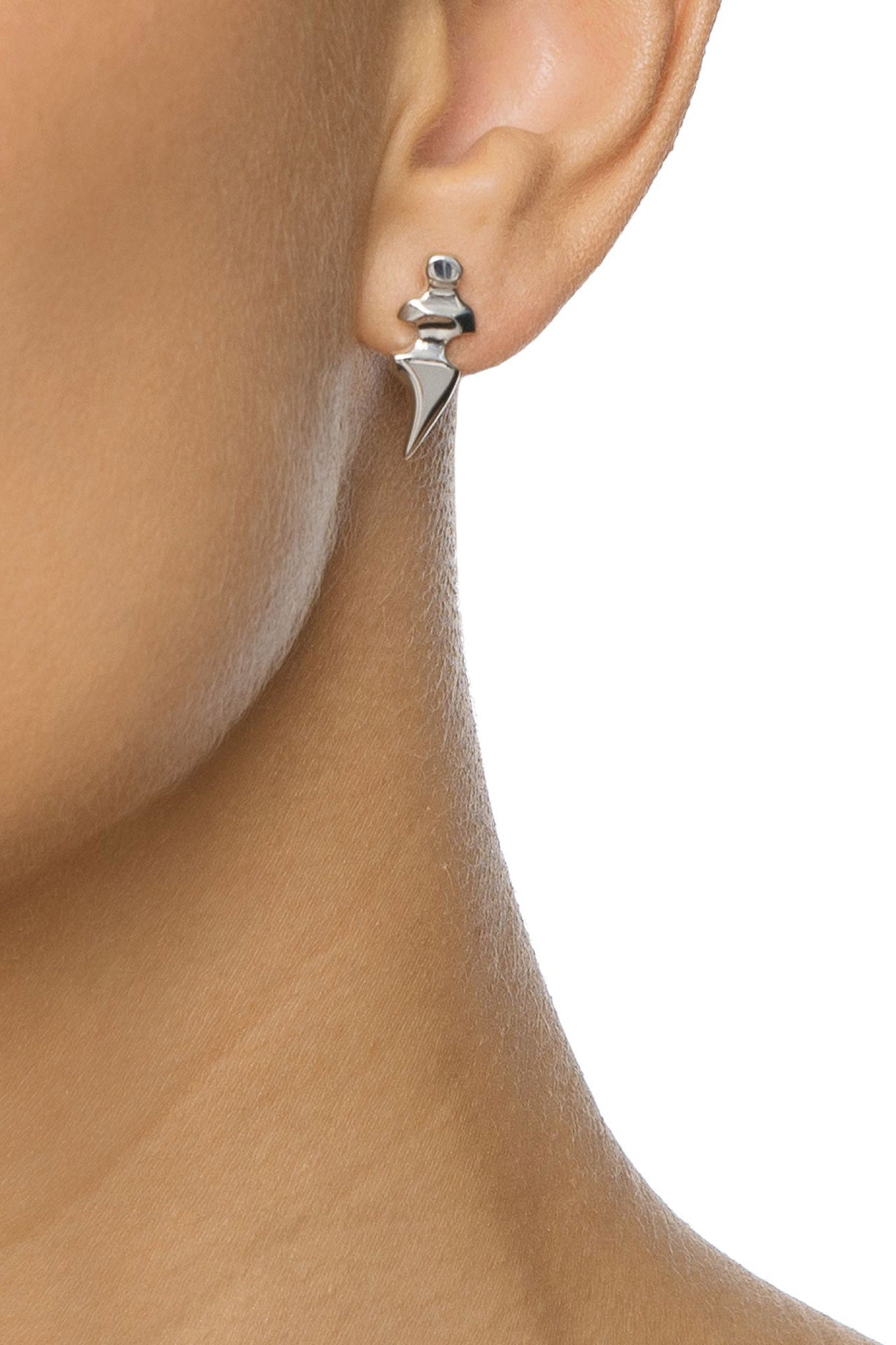 Efva Attling Nous Les Femmes Ear hopeiset korvakorut