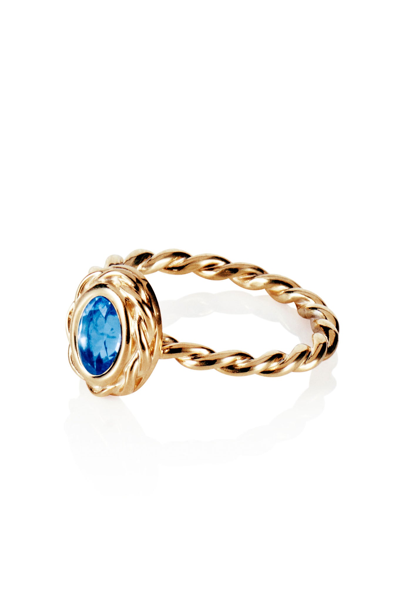 Efva Attling Wrapped Colour Ring, Blue Topaz keltakultainen sormus