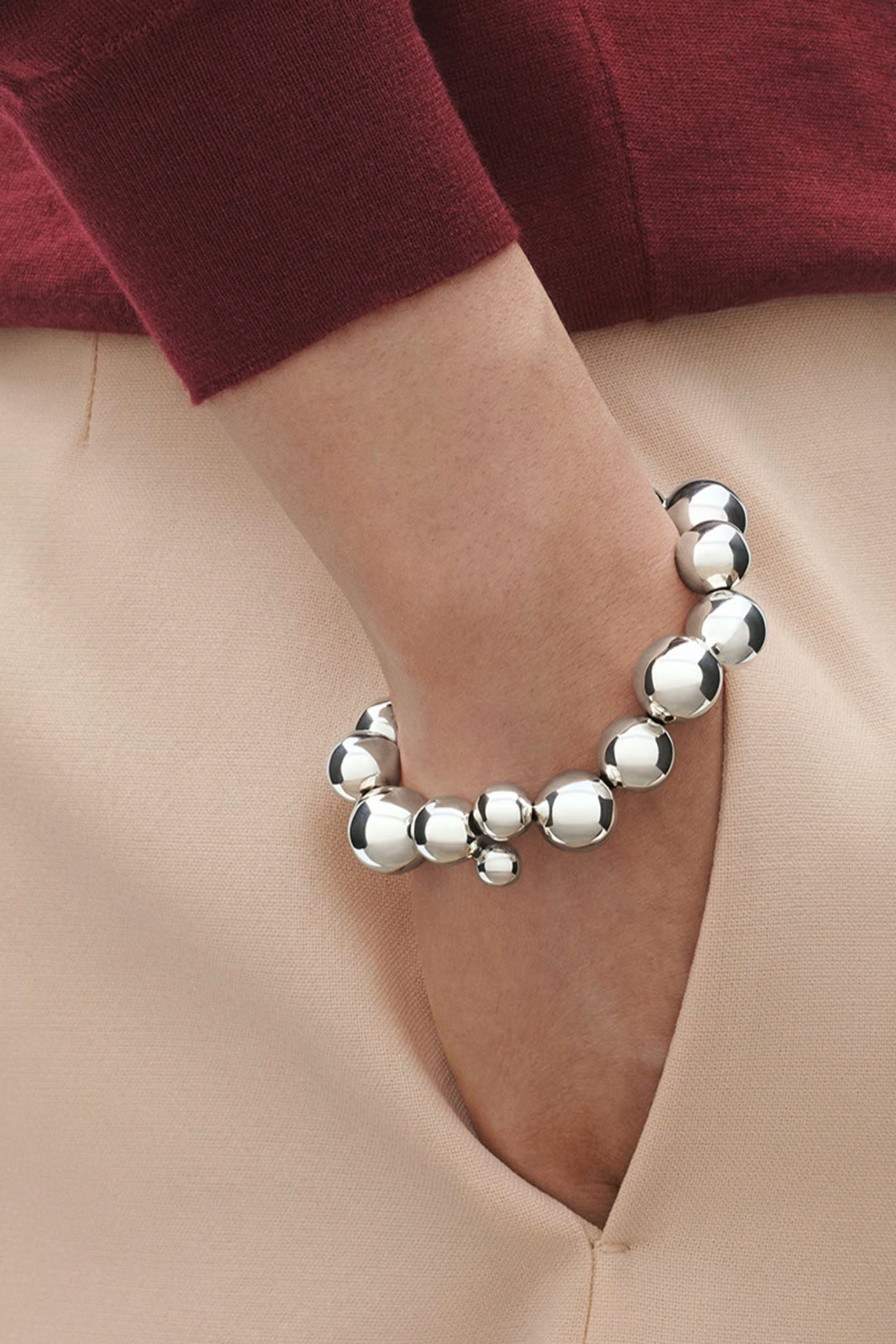 Georg Jensen Moonlight Grapes hopeinen rannekoru