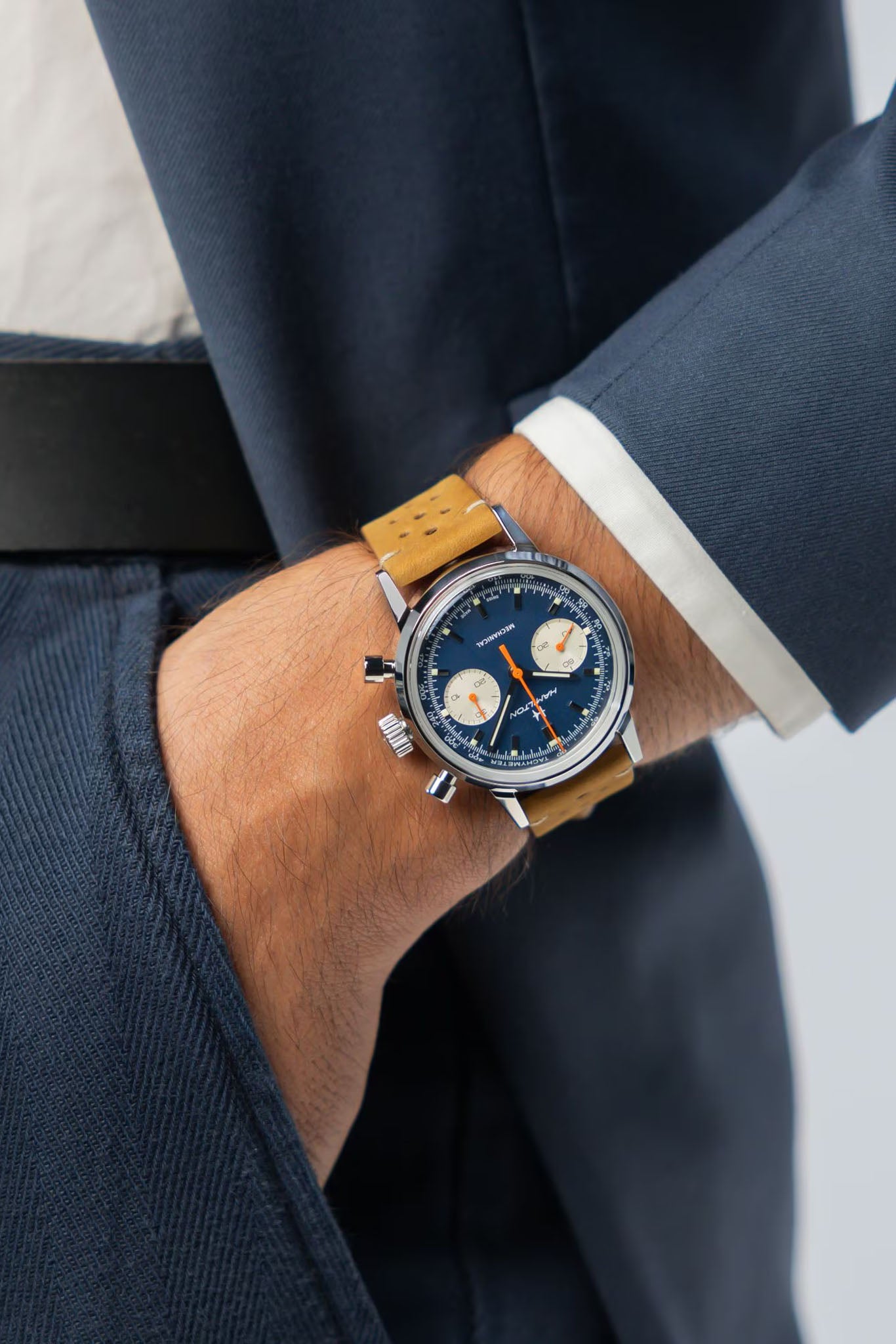 Hamilton Intra-Matic Chonograph H Mechanical rannekello