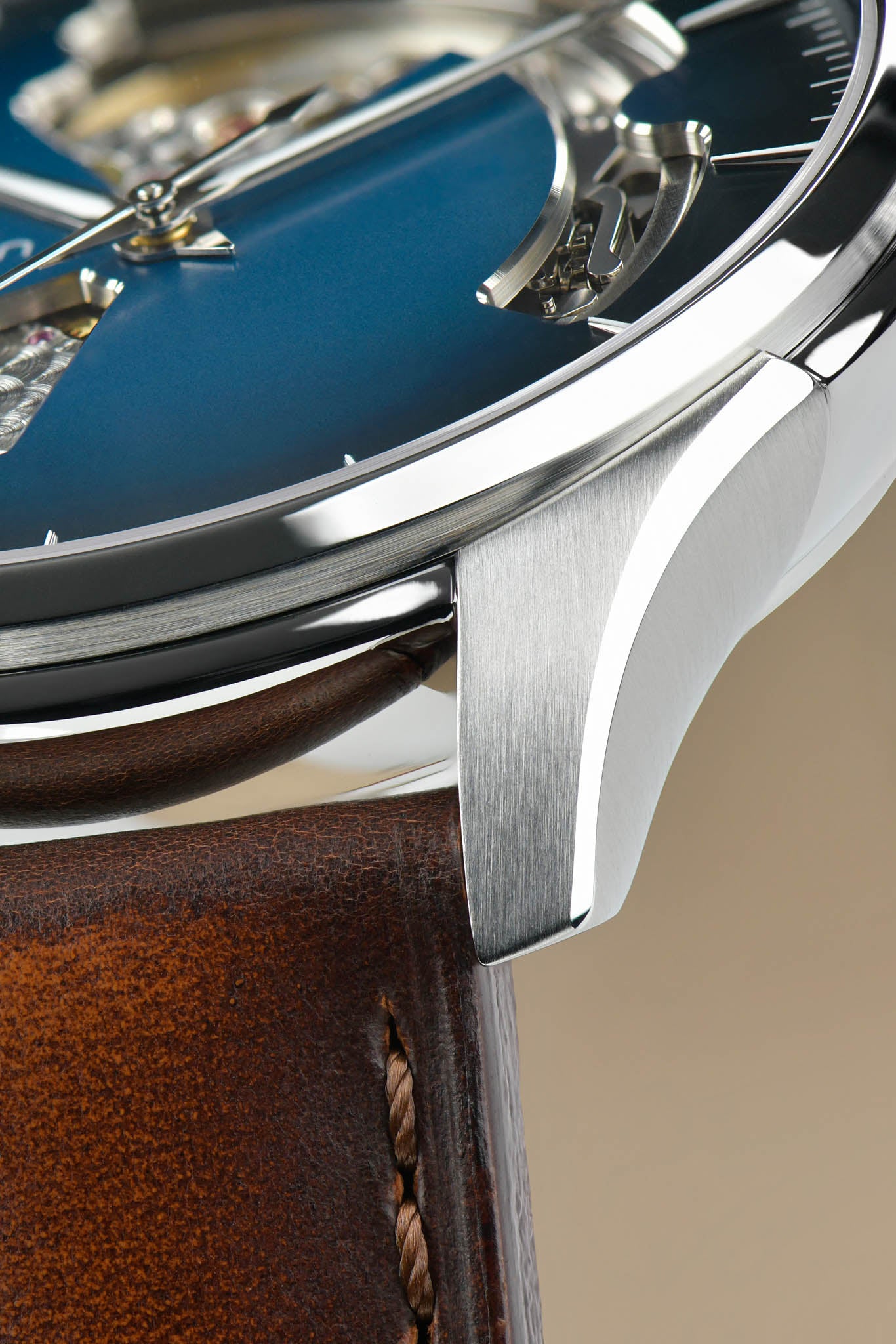 Hamilton Jazzmaster Open Heart 40 rannekello