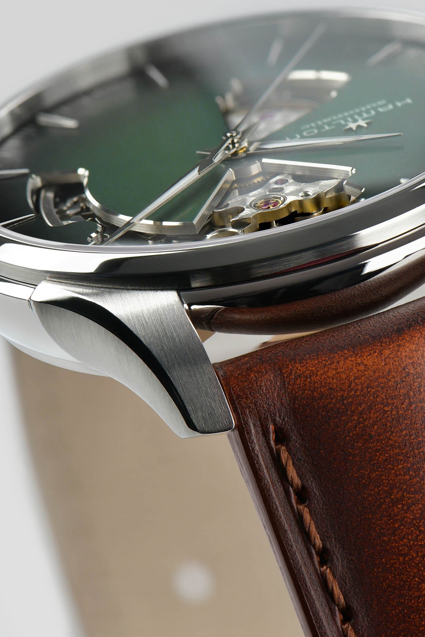 Hamilton Jazzmaster Open Heart 40 rannekello