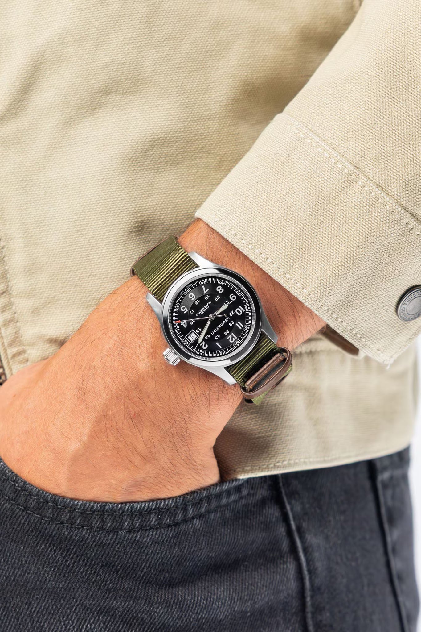 Hamilton Khaki Field Auto 38 Call of Duty LE rannekello