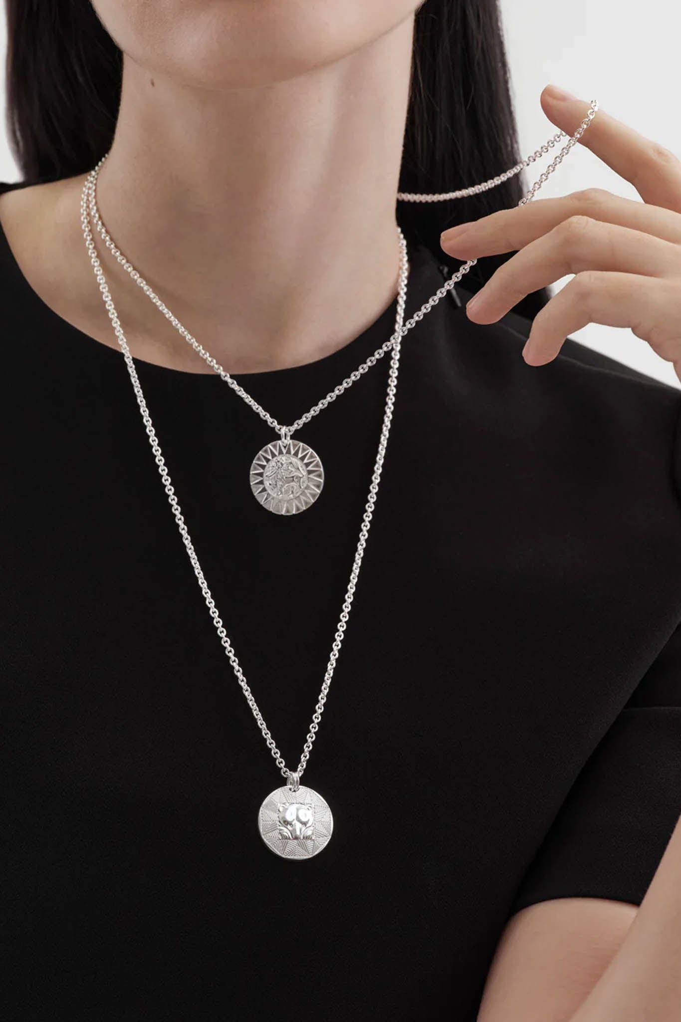 Kalevala Amuletti-riipus Aurinkoleijona iso, hopea