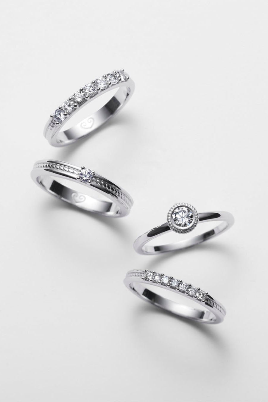 Kalevala Love Valittu valkokultainen timanttisormus 0,25ct