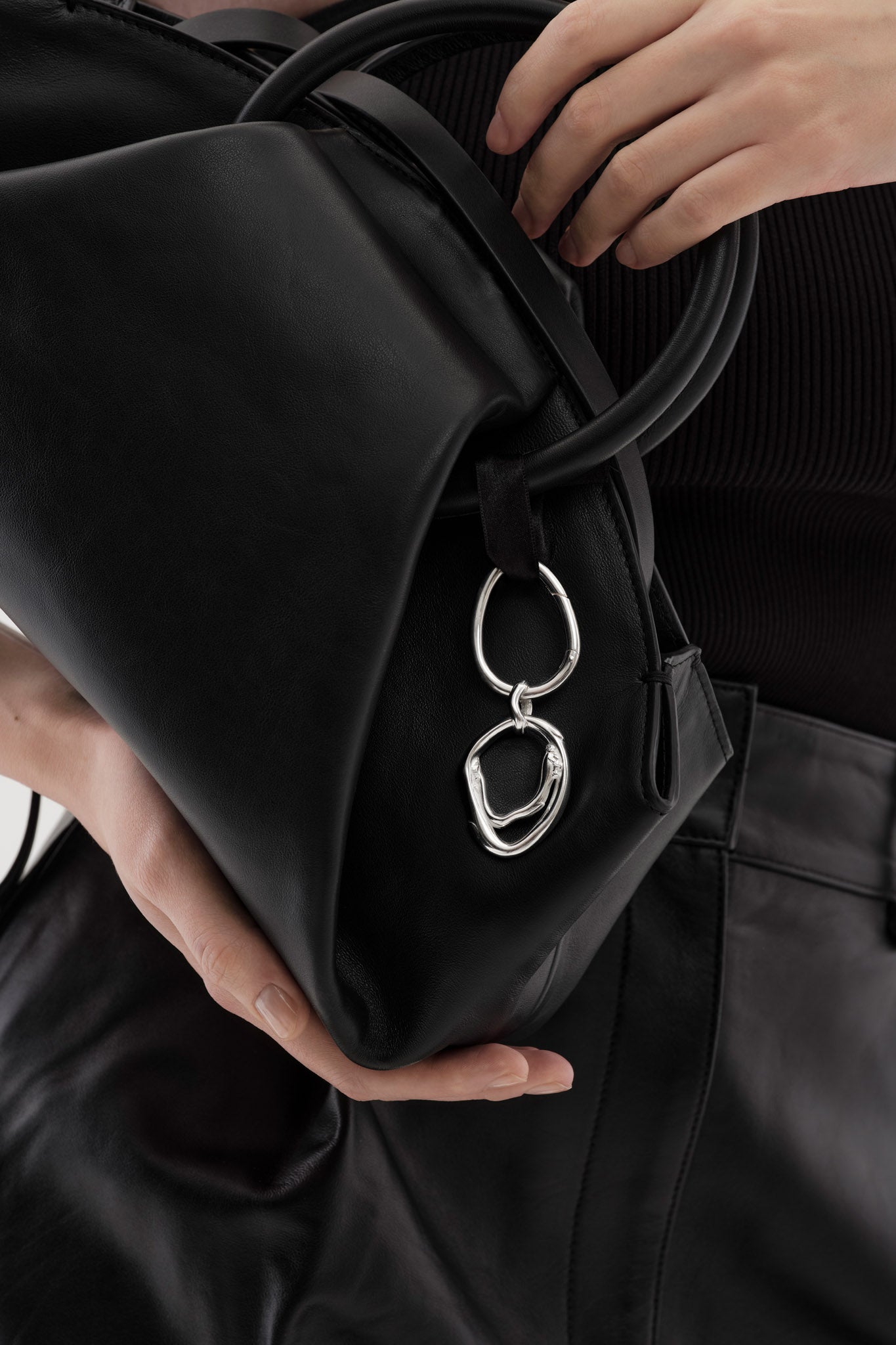 Kalevala Männyt-asuste, hopea