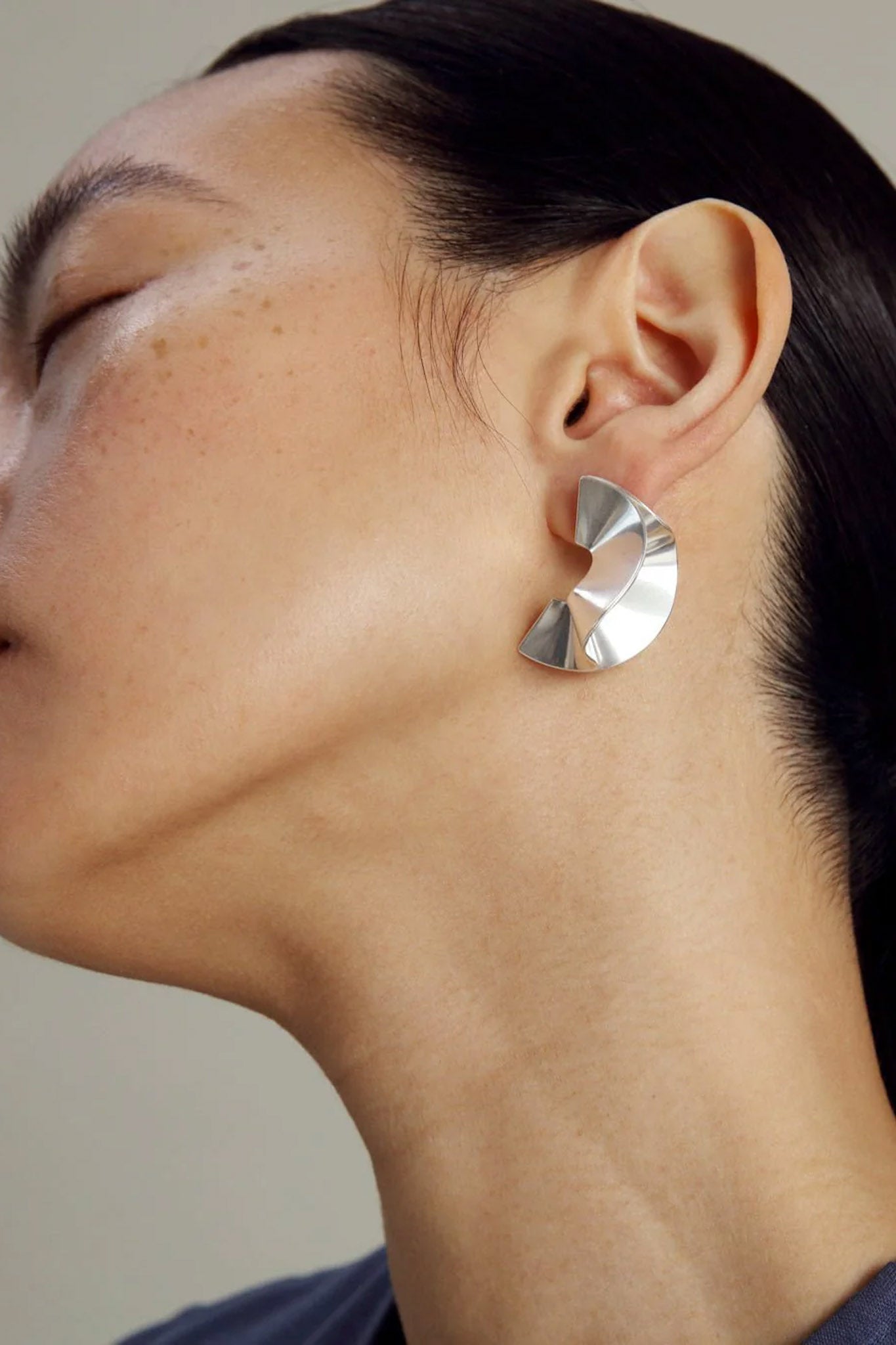 Kalevala Vetovoima hopeiset pyöreät korvakorut