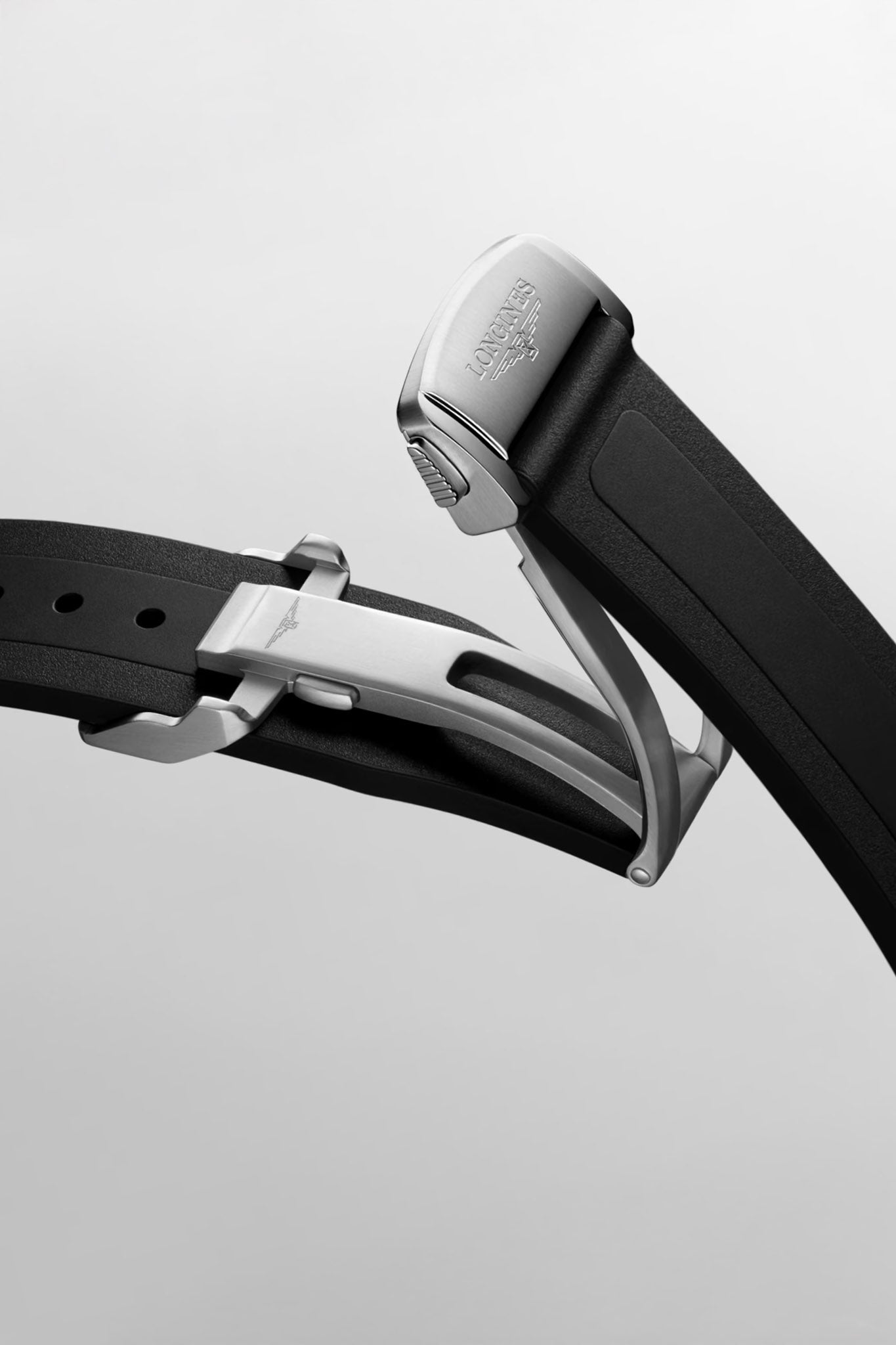 Longines Conquest 38 rannekello