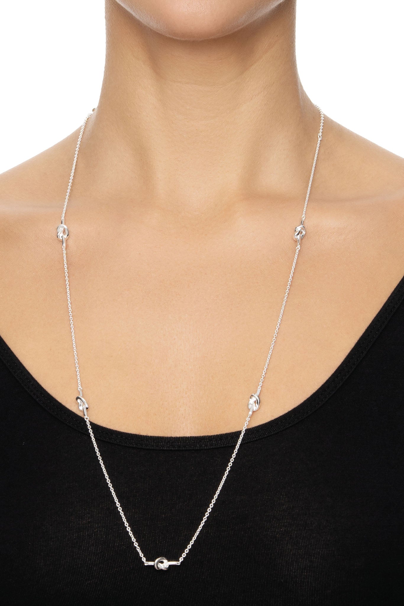 Efva Attling Love Knot Flow Necklace hopeinen kaulakoru