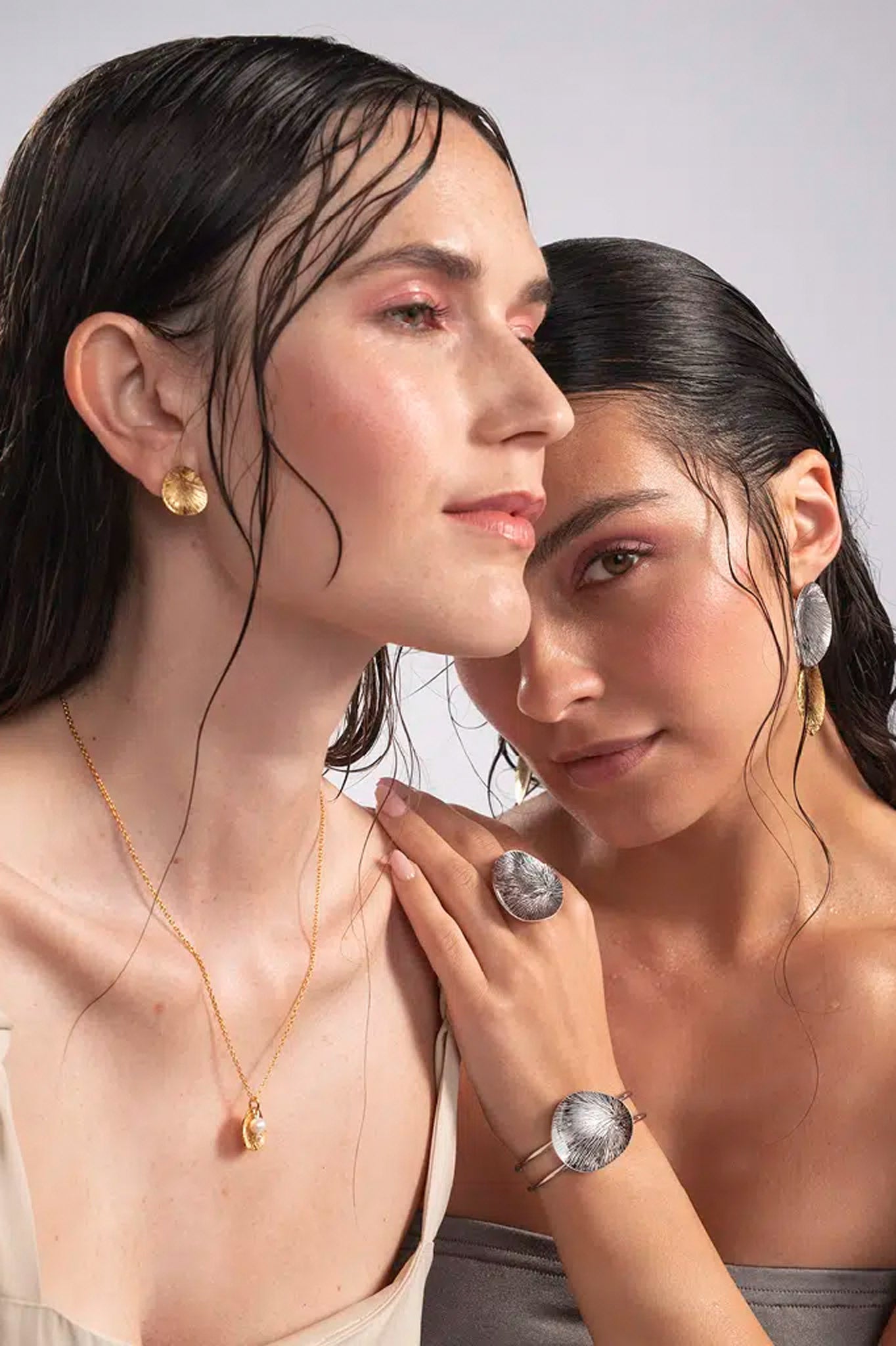 Lumoava Lily kullattu hopearannerengas