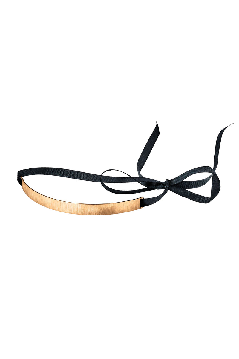 Lumoava Maininki choker riipus, keltakullattu hopea L67256200000 tuotekuva