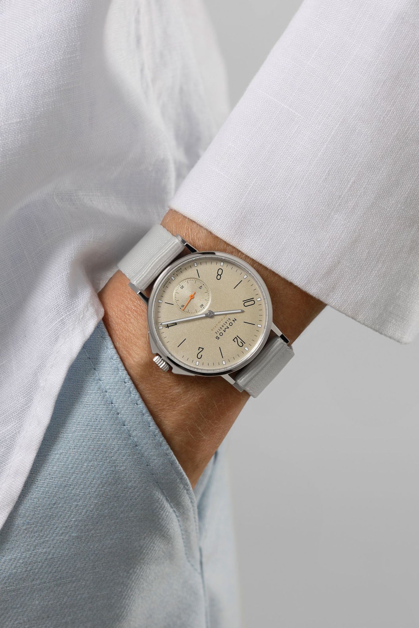 Nomos Glashütte Ahoi Neomatik Sand 36,3mm 569