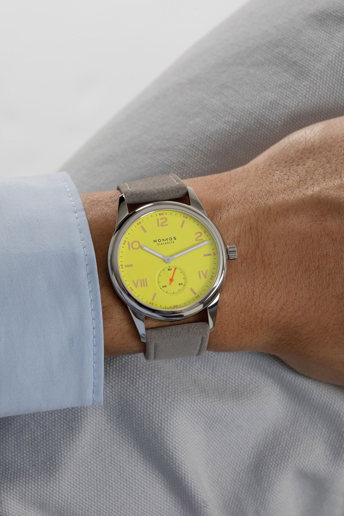 Nomos Glashütte Club Campus 38 Starlight rannekello