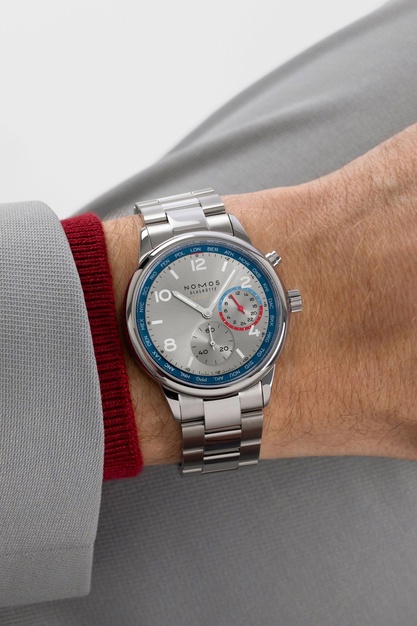Nomos Glashütte Club Sport Neomatik Worldtimer Silver rannekello