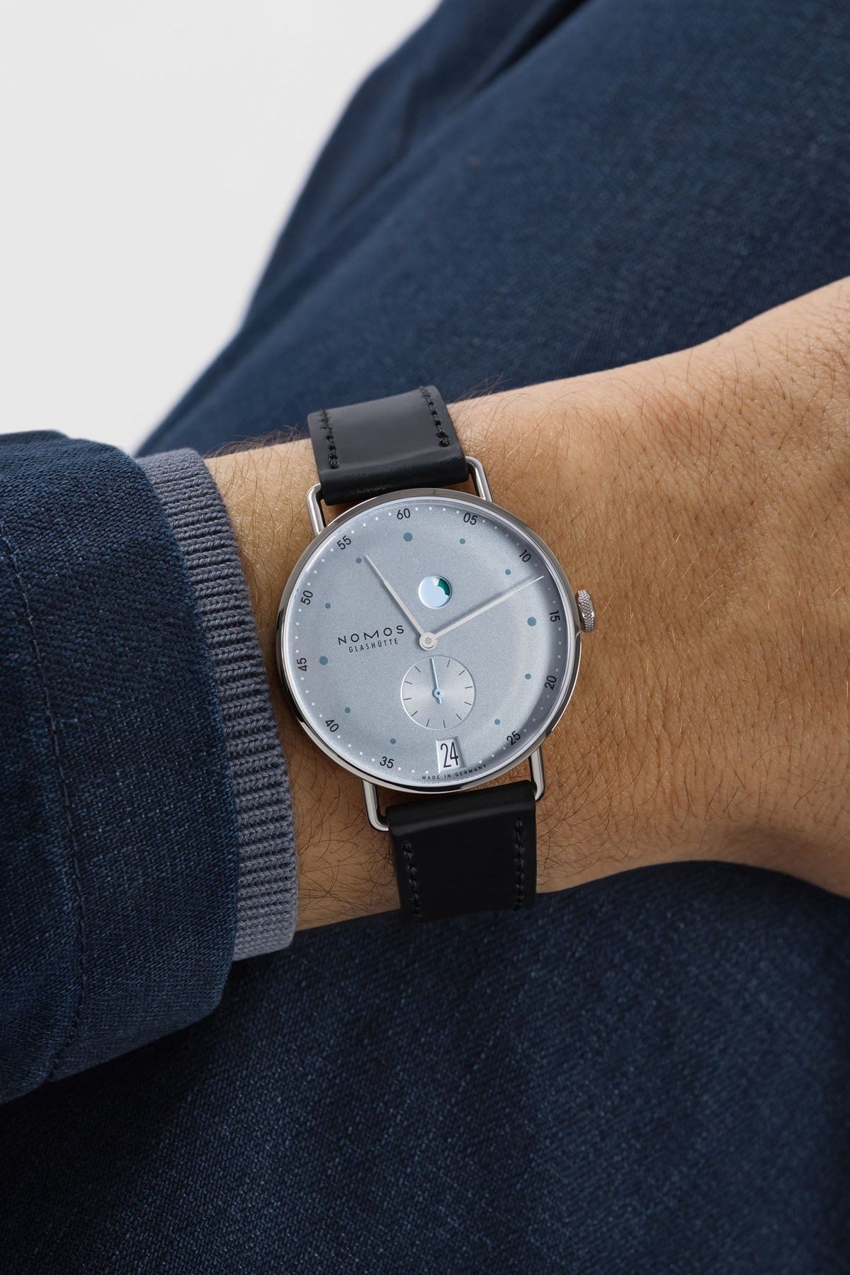 Nomos Glashütte Metro Date Power Reserve Ice Blue 1121