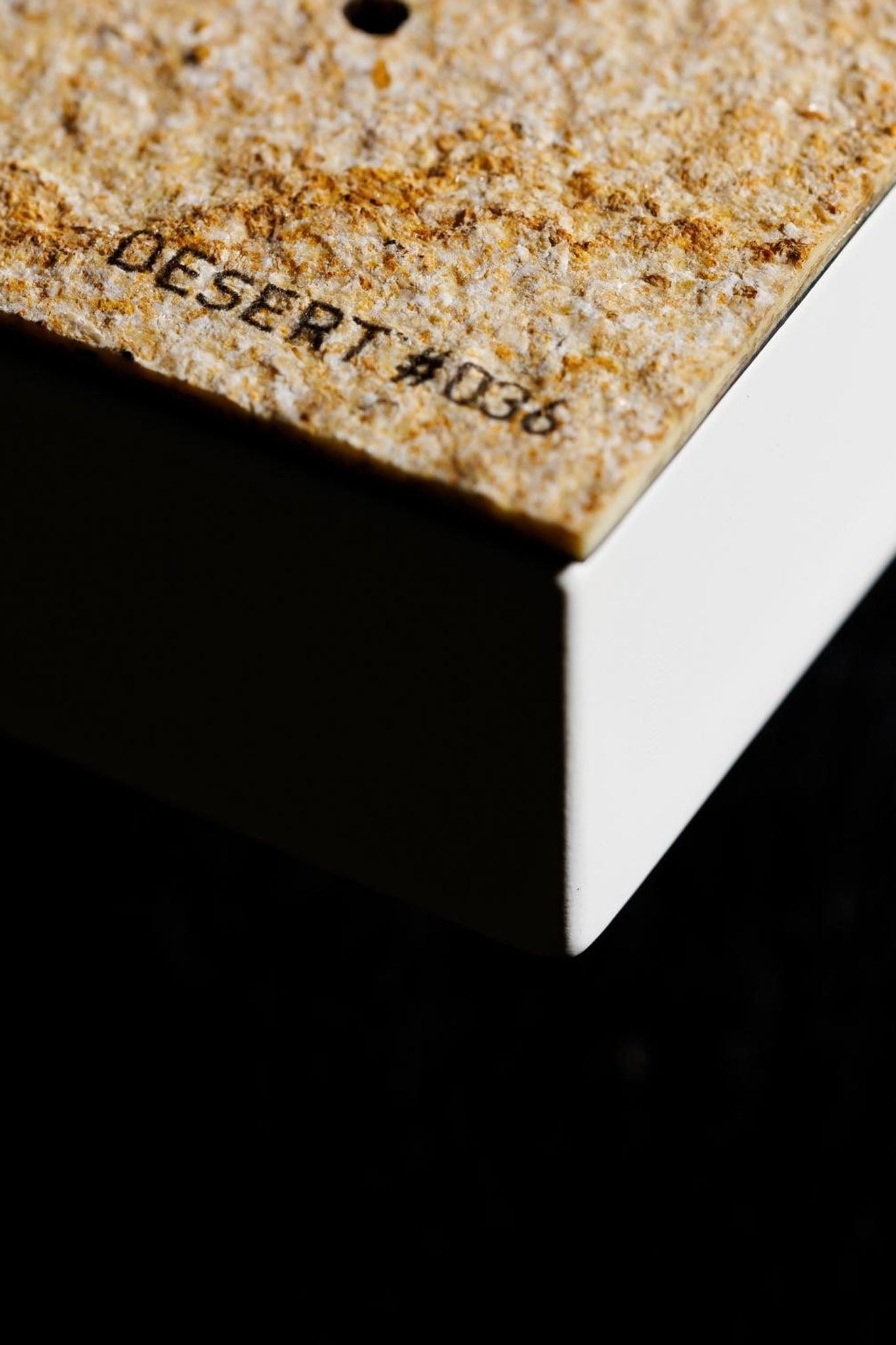 Qlocktwo Earth 45 Creator’s Edition Desert