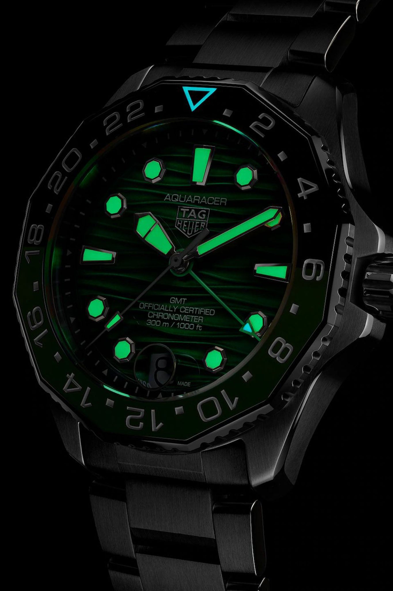 TAG Heuer Aquaracer Professional 300 GMT rannekello