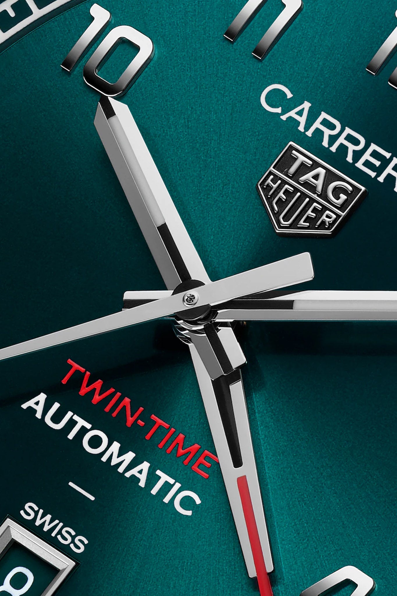TAG Heuer Carrera Date Twin Time rannekello