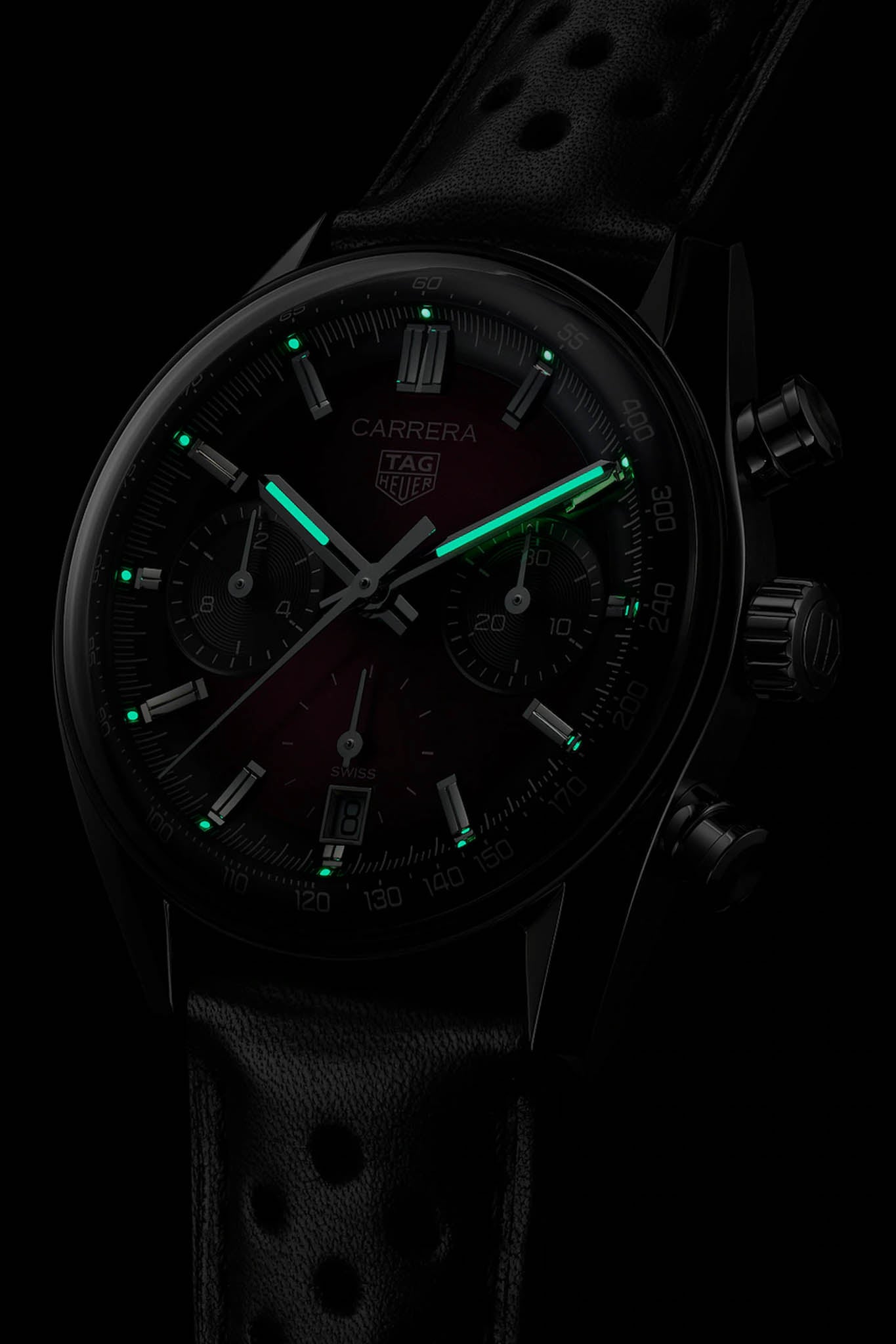 TAG Heuer Carrera Glassbox 39 Purple rannekello