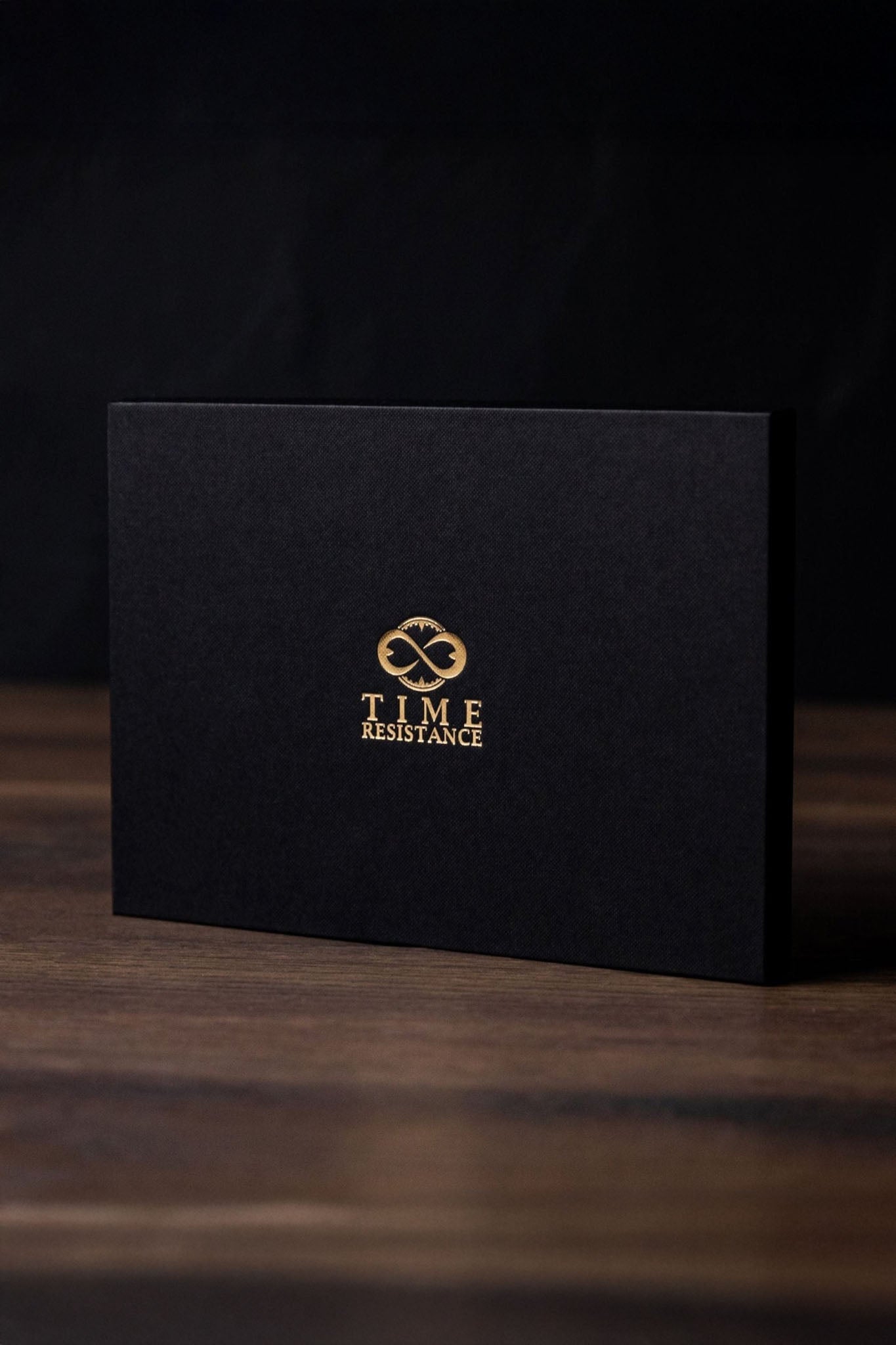 Time Resistance Daniel, nahkalompakko, konjakki