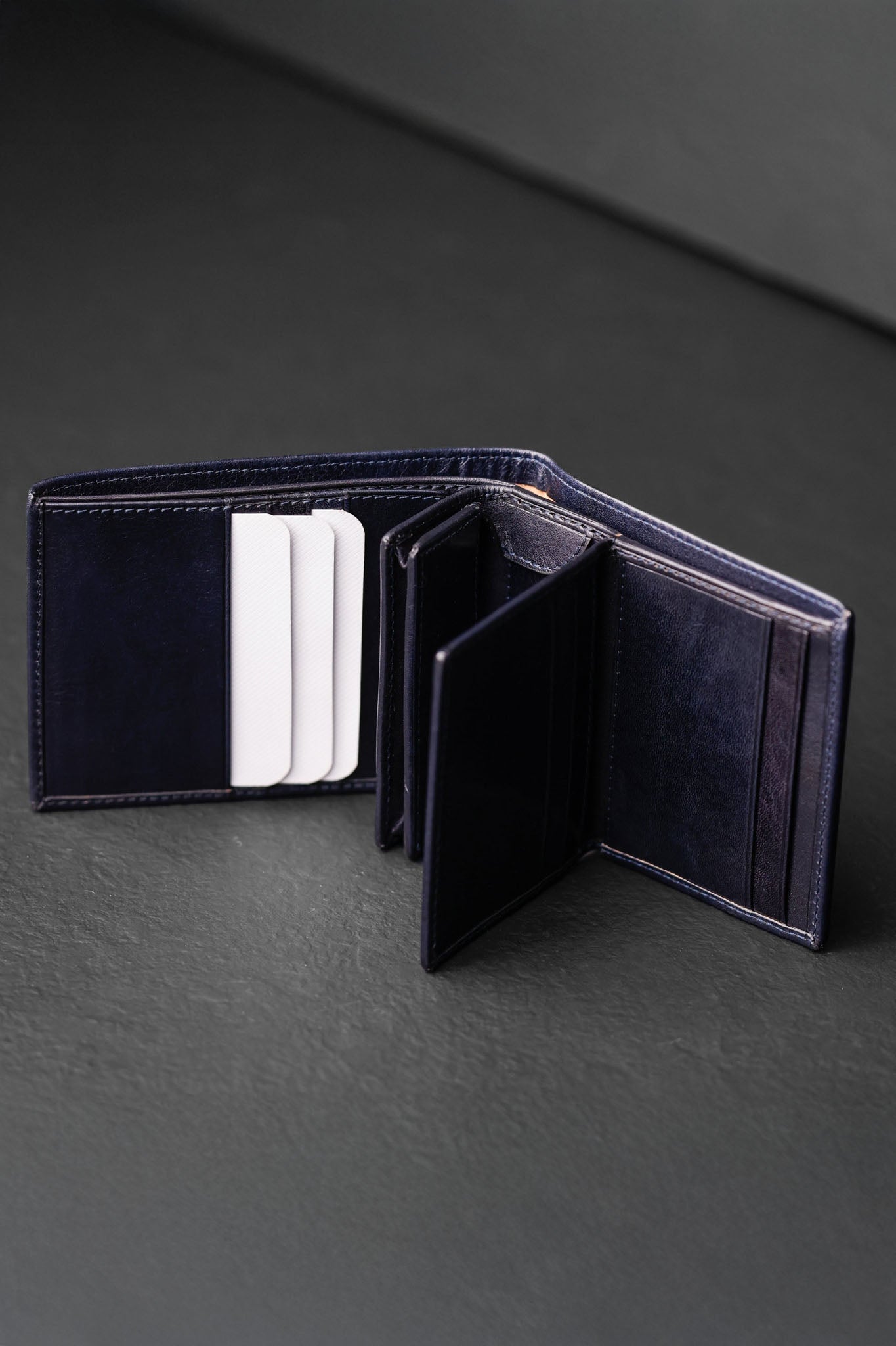 Time Resistance Daniel, nahkalompakko, sininen