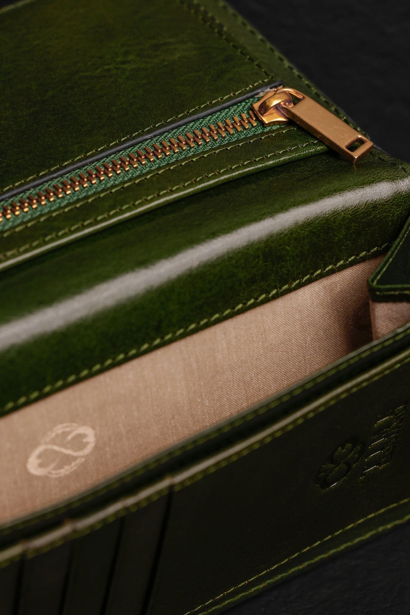 Time Resistance The Periodic Table, coat wallet lompakko, vihreä