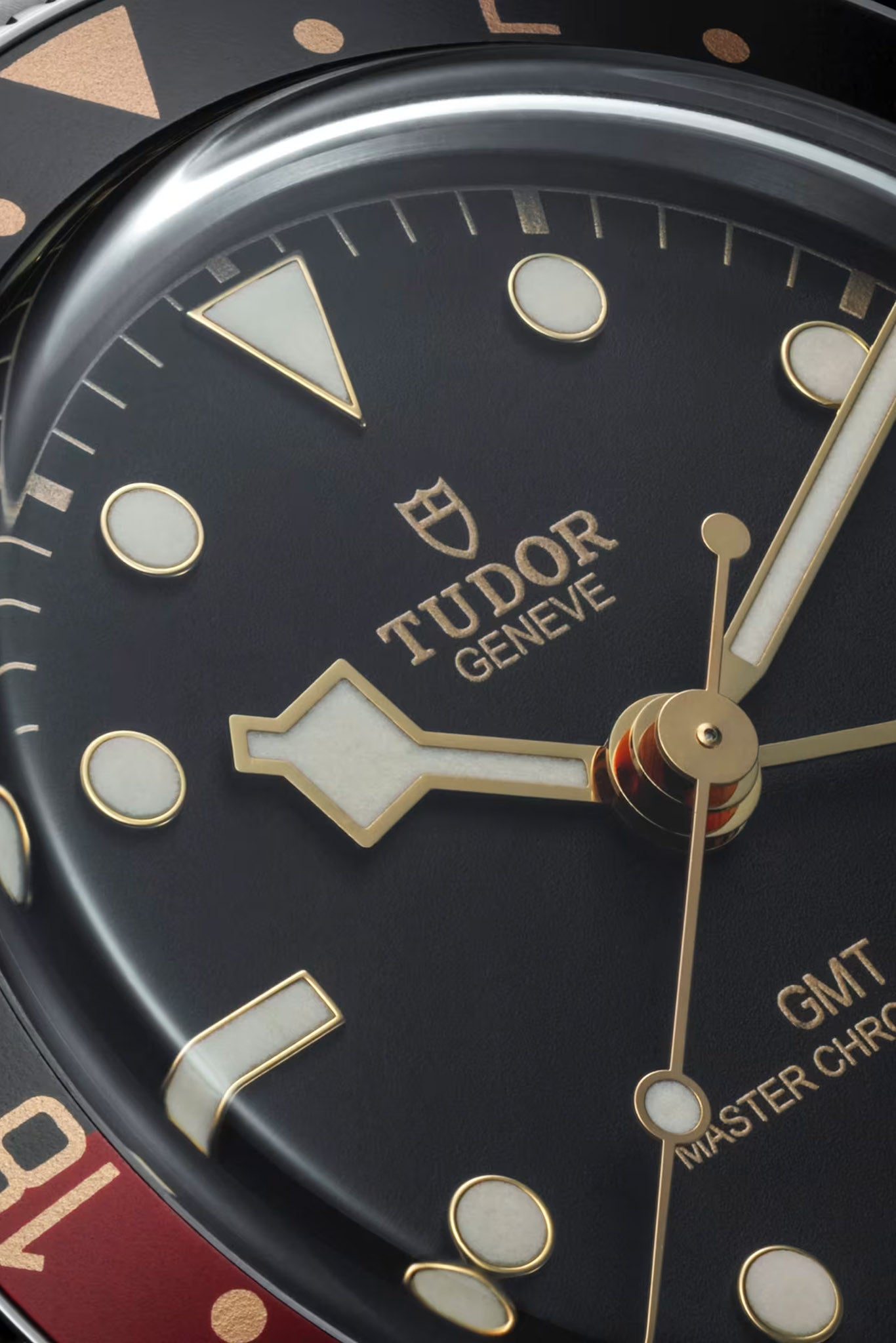 Tudor Black Bay 58 GMT rannekello