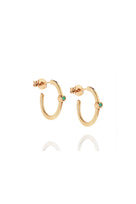 Efva Attling Micro Blink Hoops - Green Emerald kullatut korvakorut