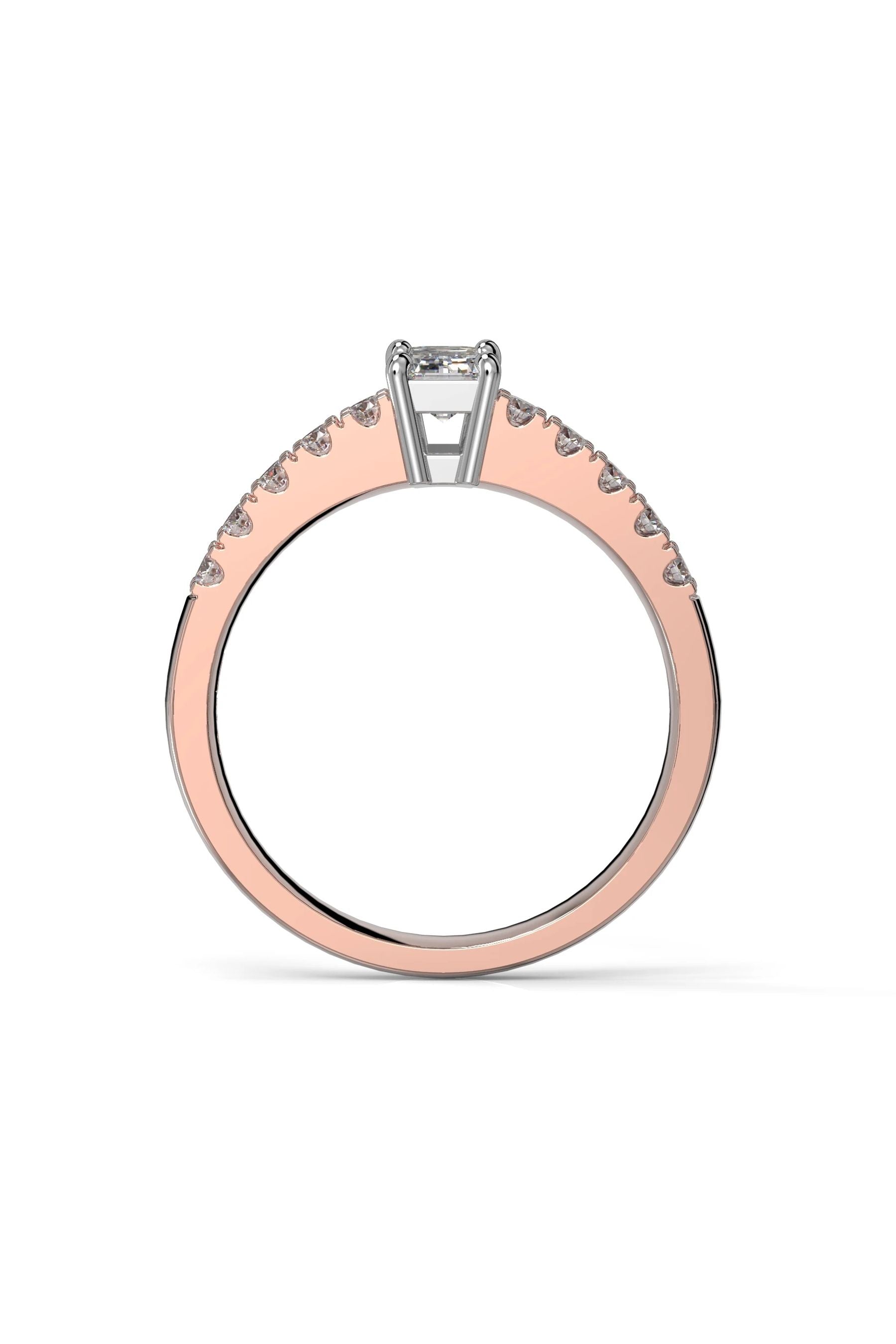 Festive Elinor Smaragdi + 10x0,02ct 15,5