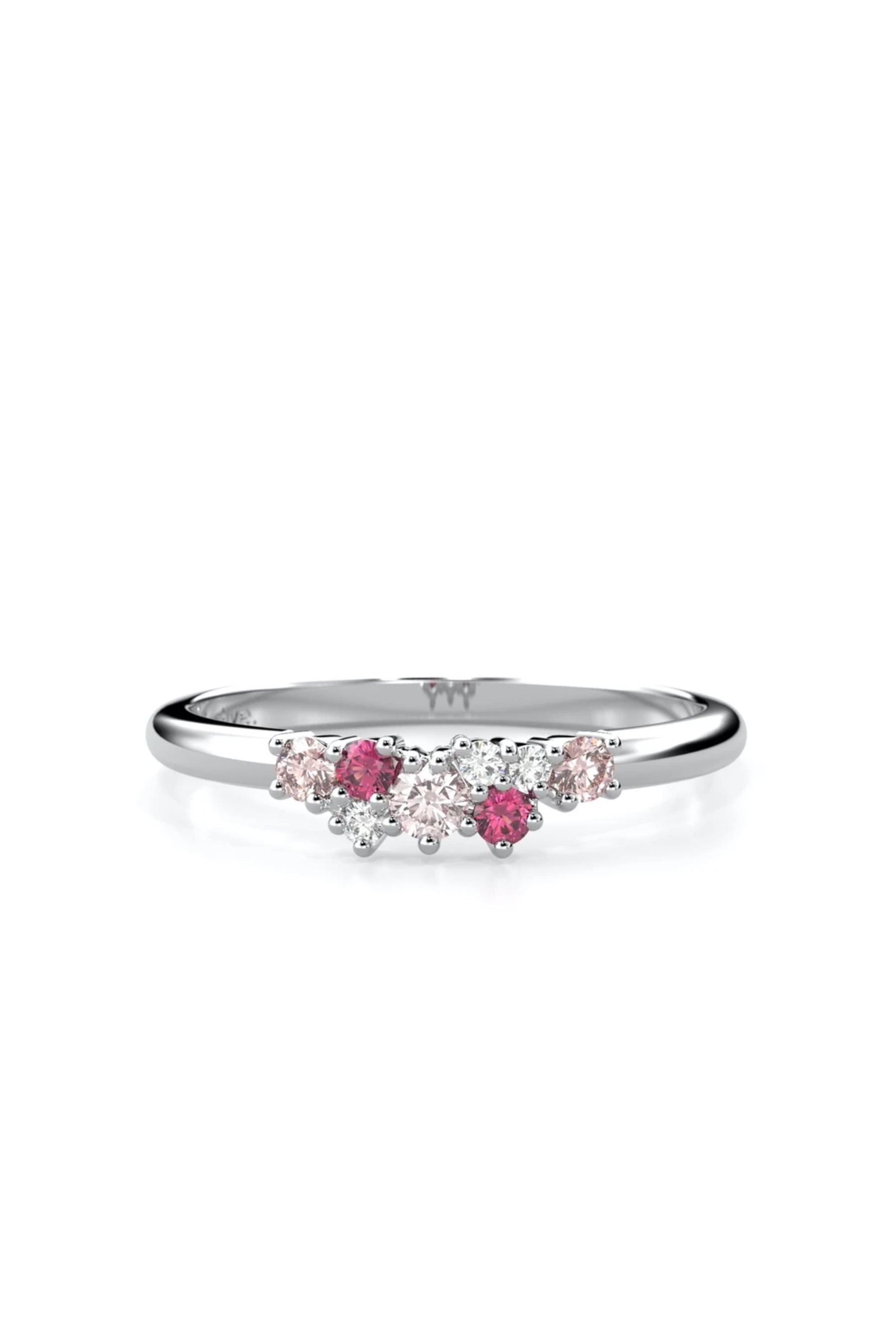 Festive Nadja Pink 3x0,01ct + Pinkki Safiiri + Turmaliini 15,5