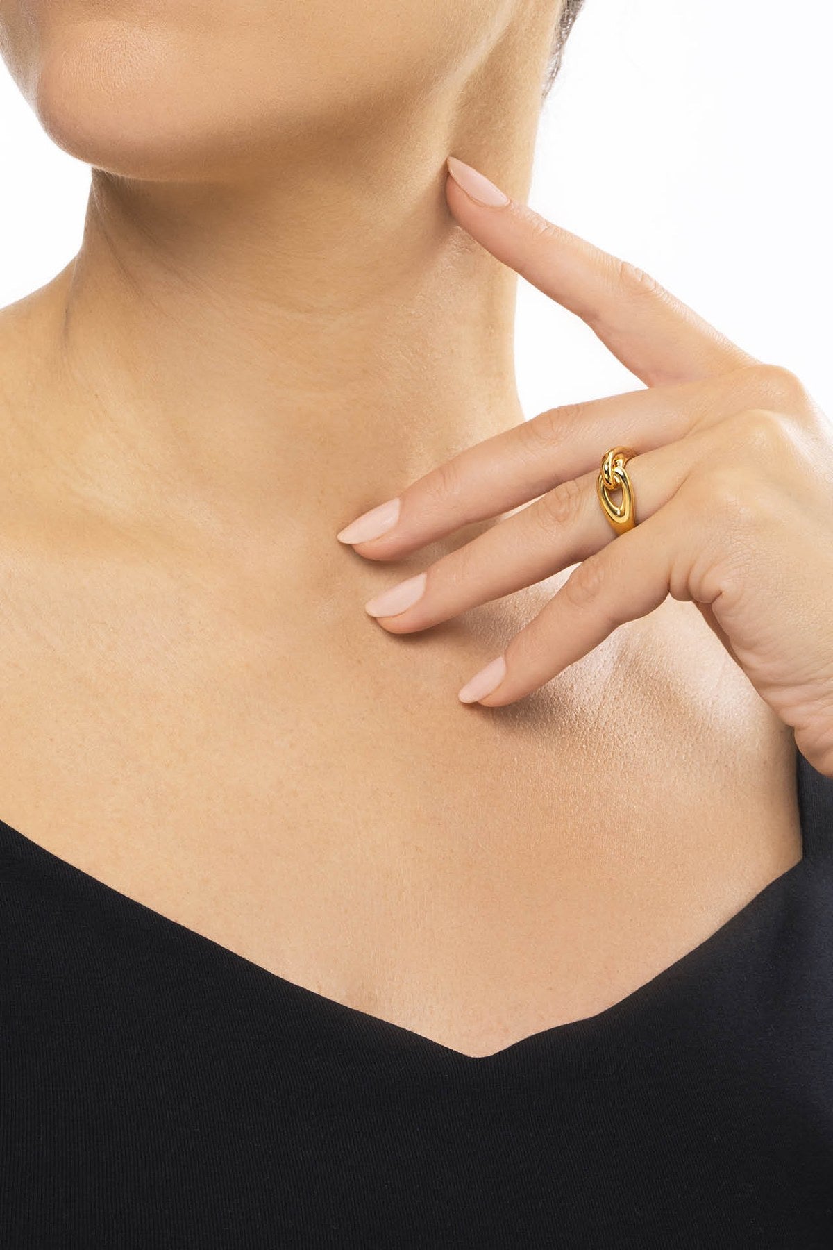 Efva Attling Little Soulmate Ring kullattu sormus käytössä