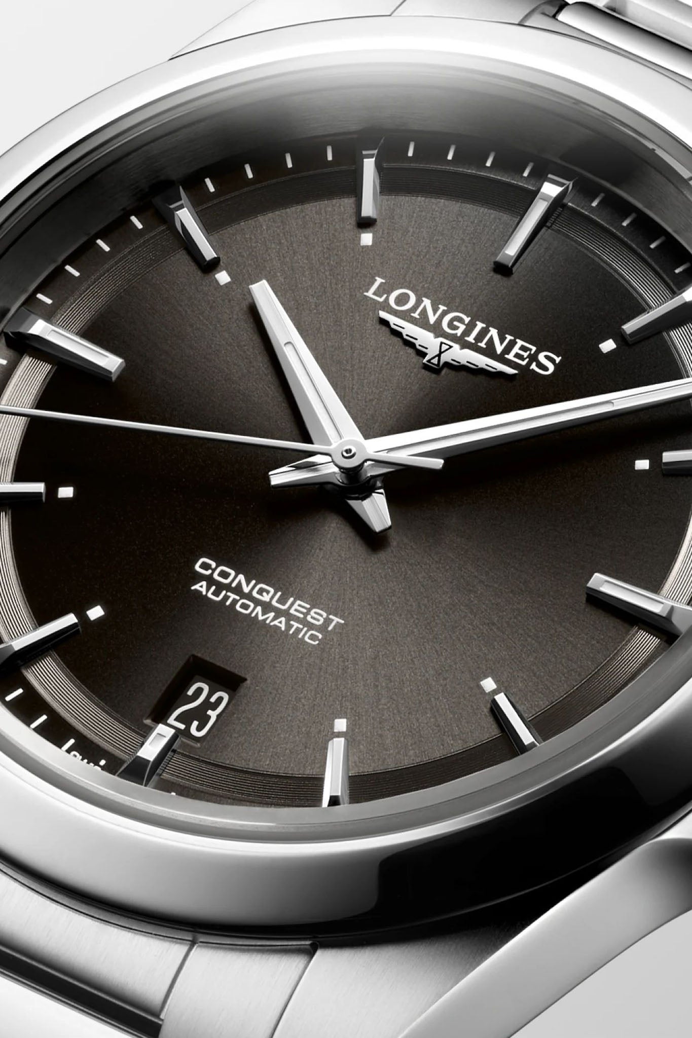 Longines Conquest 38 rannekello