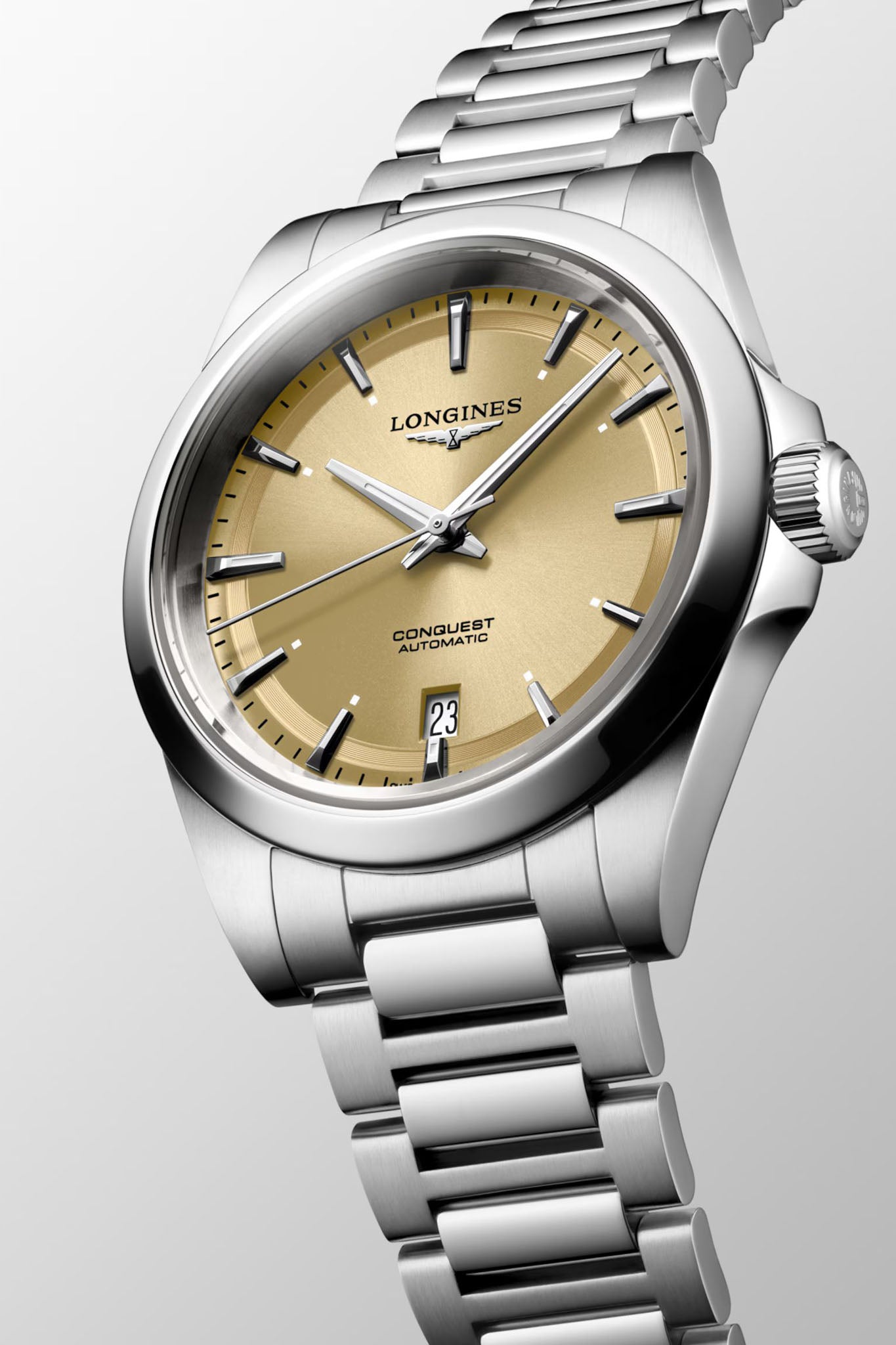 Longines Conquest 38 rannekello