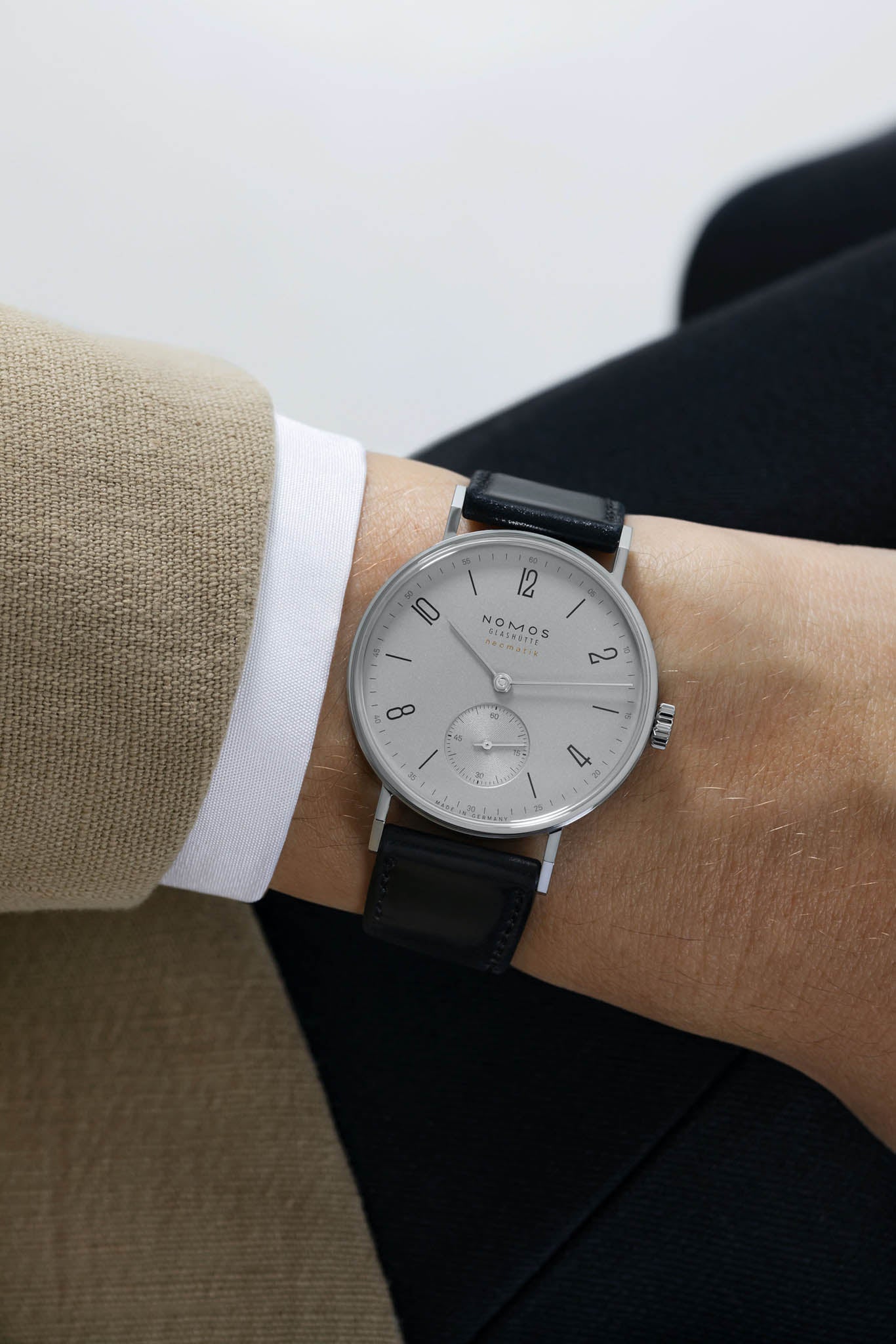 Nomos Tangente Neomatik Platinum Gray rannekello Default Title