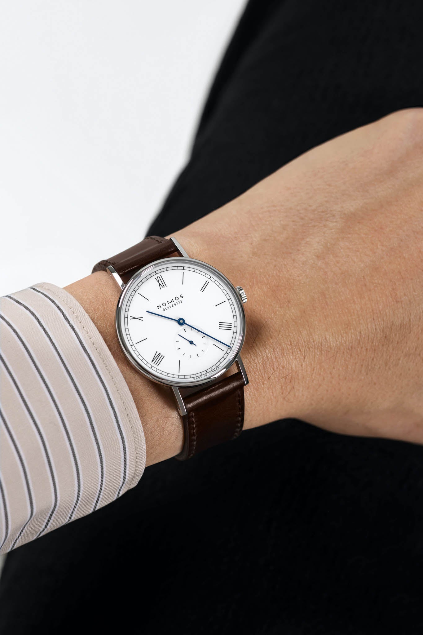 Nomos Ludwig 38 Enamel White rannekello Default Title