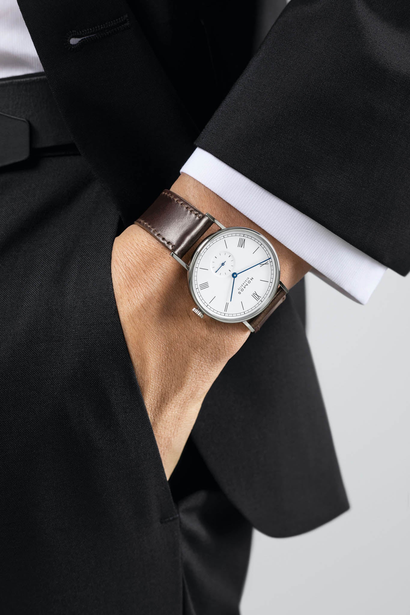 Nomos Ludwig 38 Enamel White rannekello Default Title