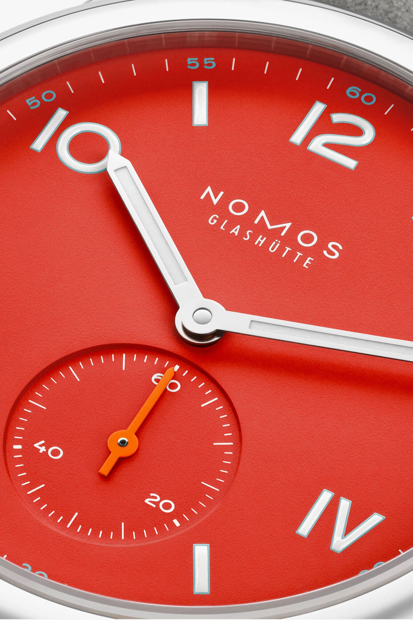 Nomos Glashütte Club Campus 36 Nonstop Red rannekello