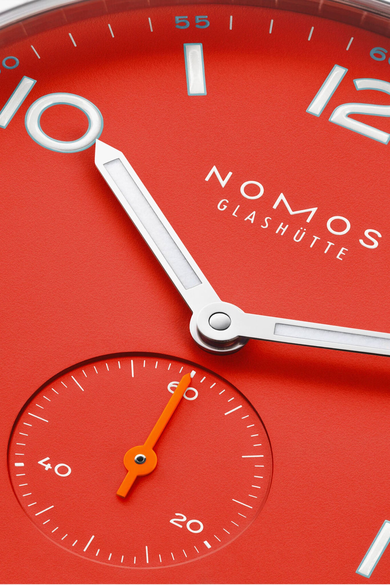 Nomos Glashütte Club Campus 38 Nonstop Red rannekello