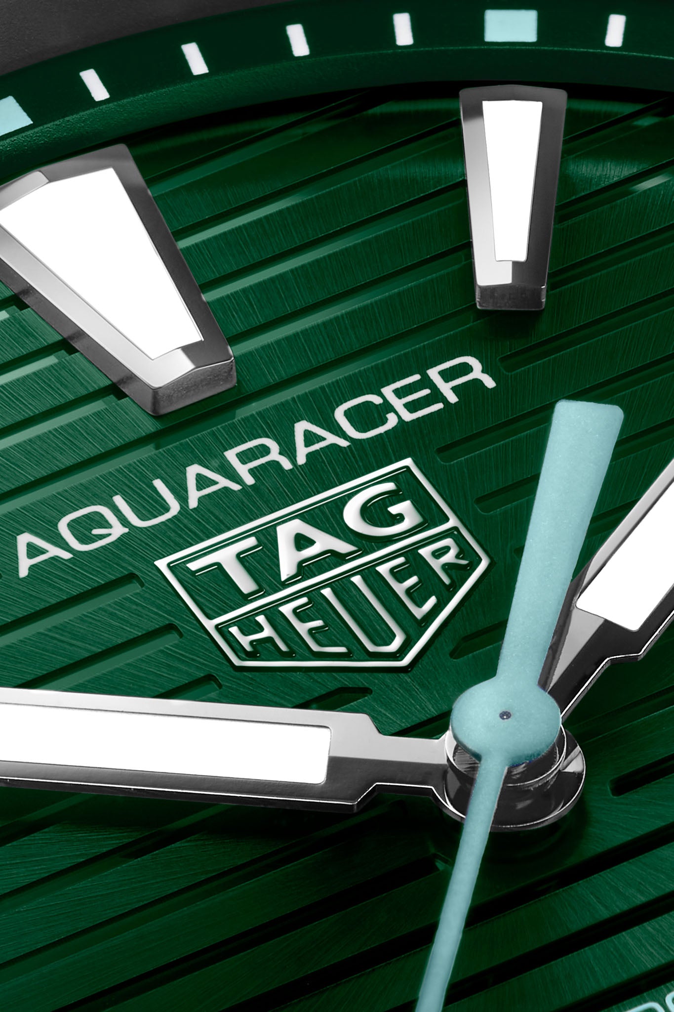 TAG Heuer Aquaracer Professional 200 Solargraph rannekello