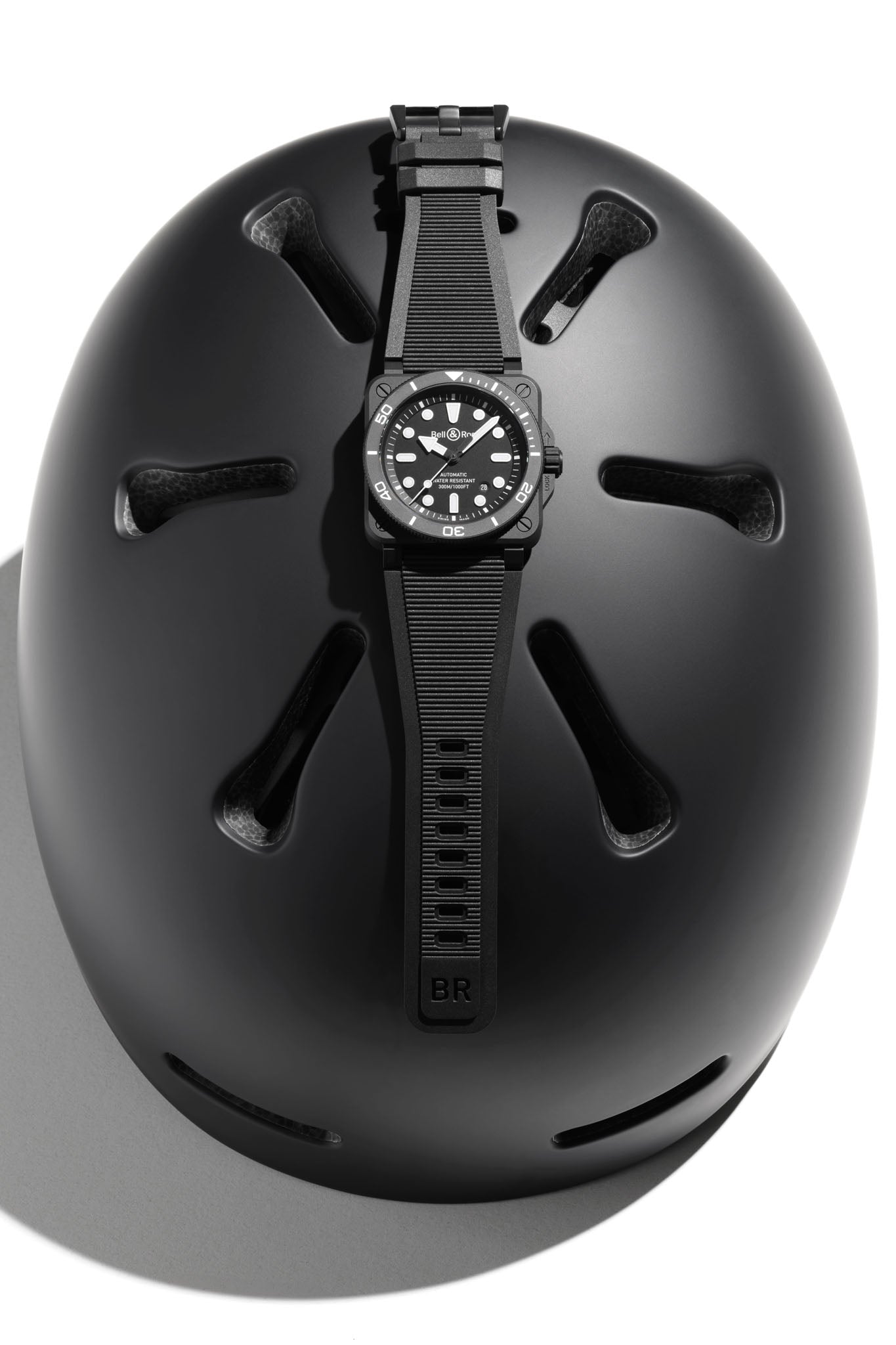 Bell & Ross BR 03 Diver Black Matte Ceramic rannekello