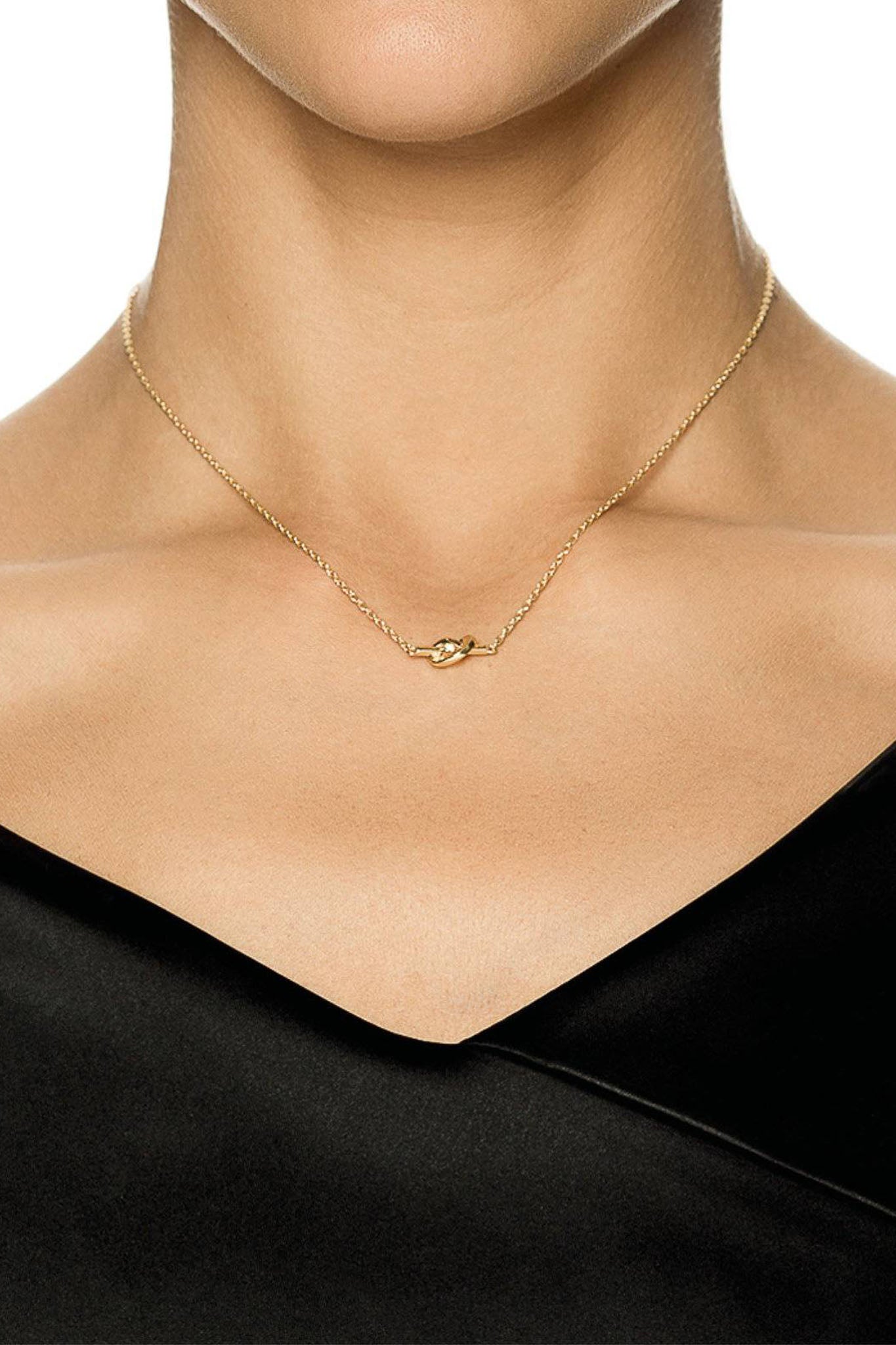 Efva Attling Love Knot Necklace kullattu kaulakoru