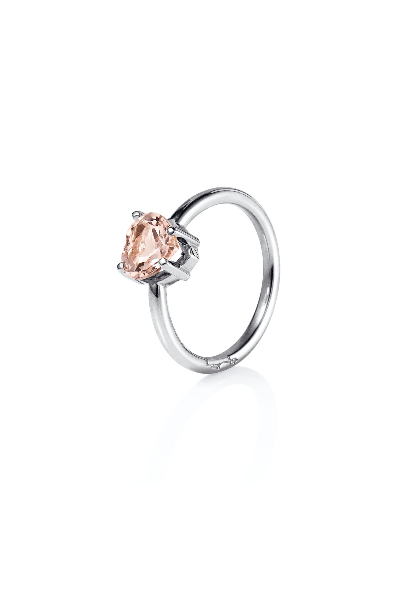 Efva Attling Lovely Heart Ring valkokultainen sormus