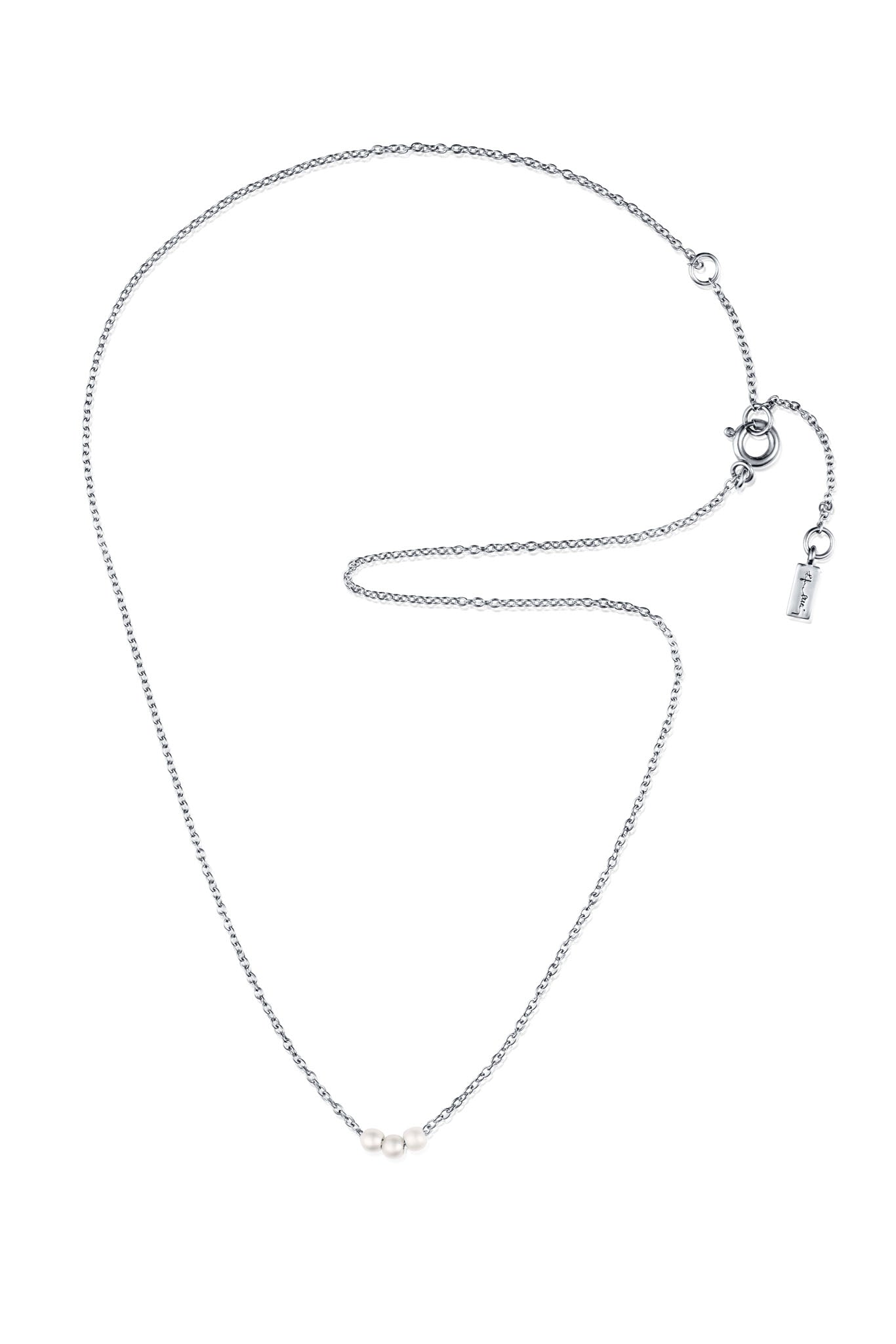 Efva Attling My Little Pearl Necklace hopeinen kaulakoru