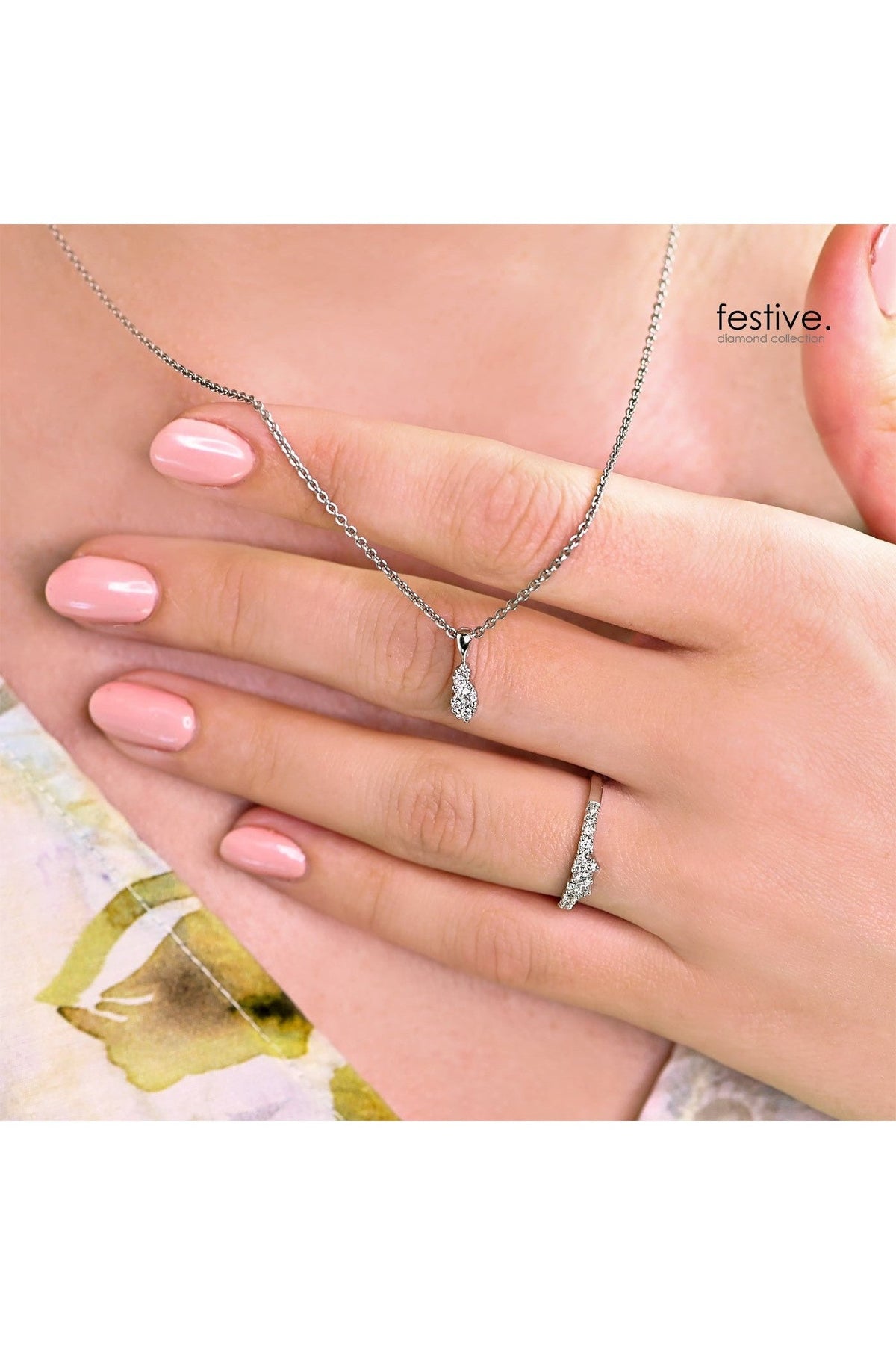 #materiaali_valkokulta (585/14k)|valkokulta (750/18k)|platina (950)