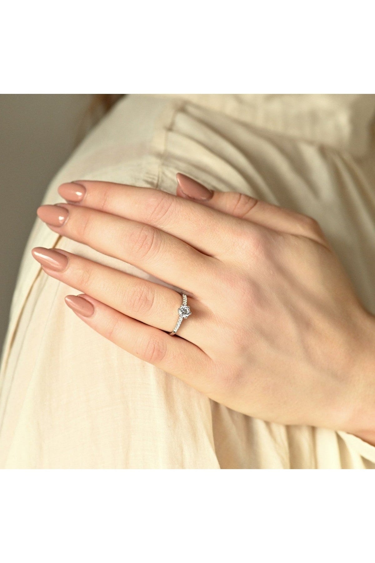 #materiaali_valkokulta (585/14k)|valkokulta (750/18k)|platina (950)