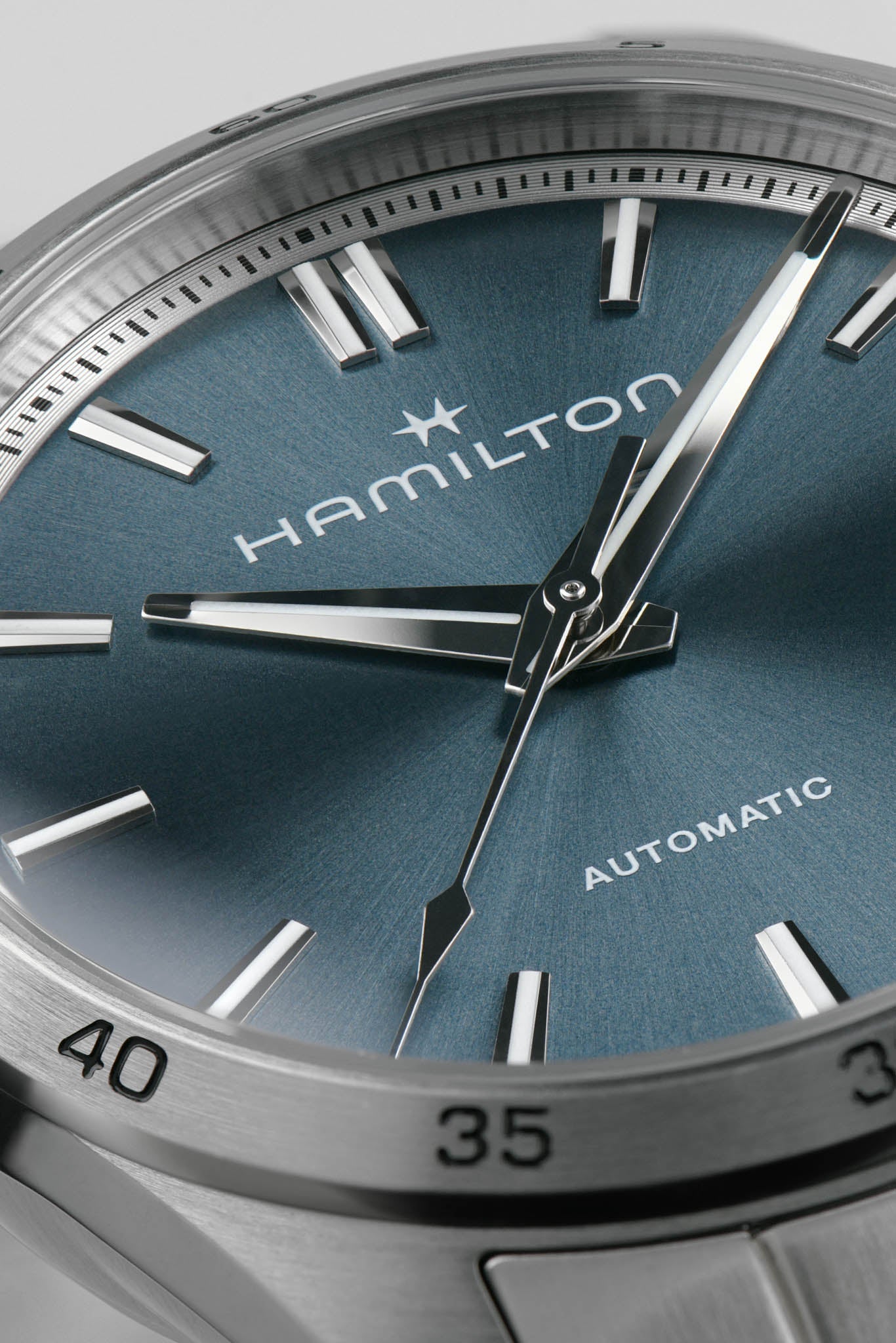 Hamilton Jazzmaster Performer 34 rannekello