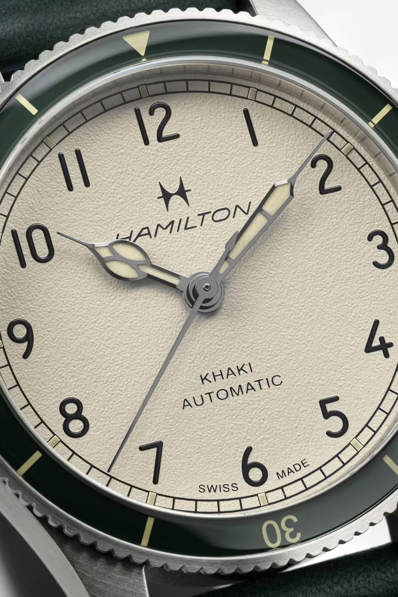 Hamilton Khaki Aviation Pilot Pioneer Auto 38 rannekello